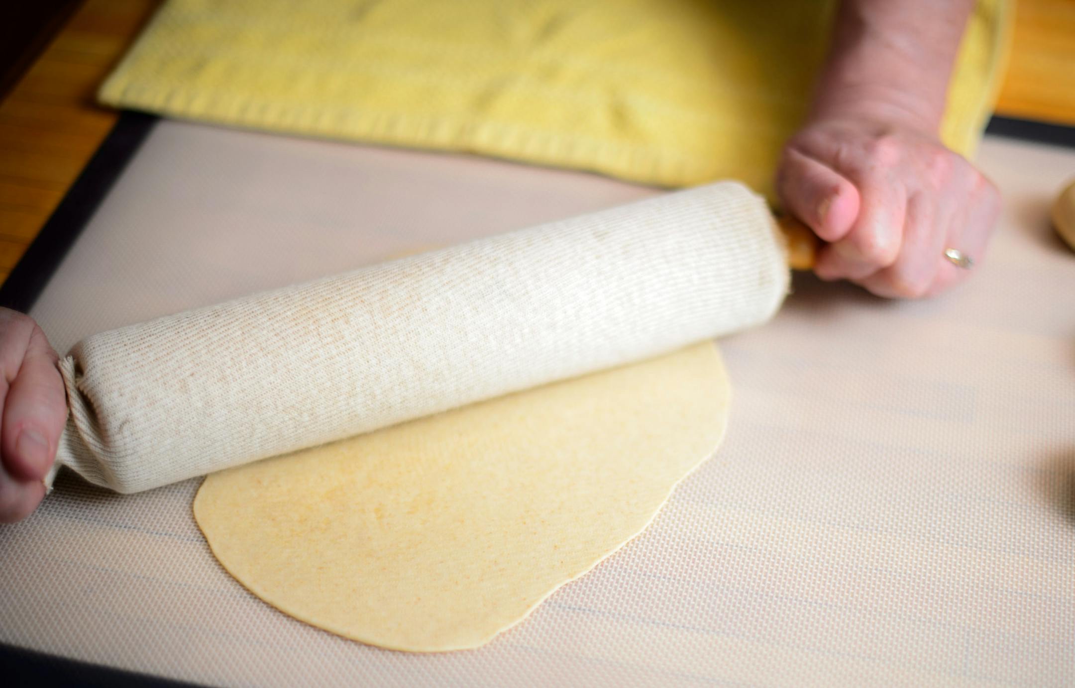 Baking Central, Homemade flour tortillas. ] GLEN STUBBE * gstubbe@startribune.com Friday June 13, 2014