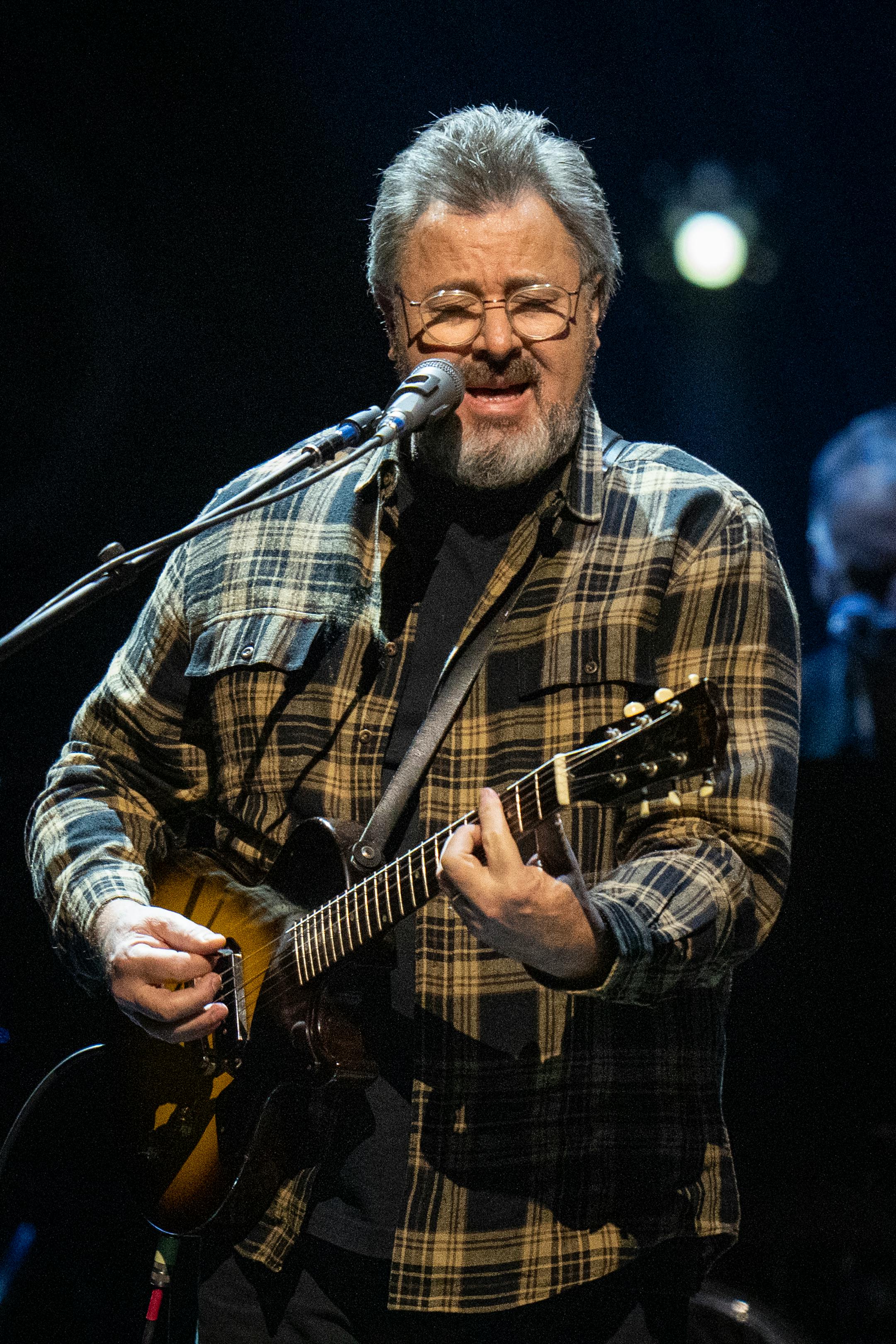 Vince Gill performs with the Eagles at Xcel Energy Center in St. Paul, Minn. on Friday, Nov. 17, 2023. ] LEILA NAVIDI • leila.navidi@startribune.com