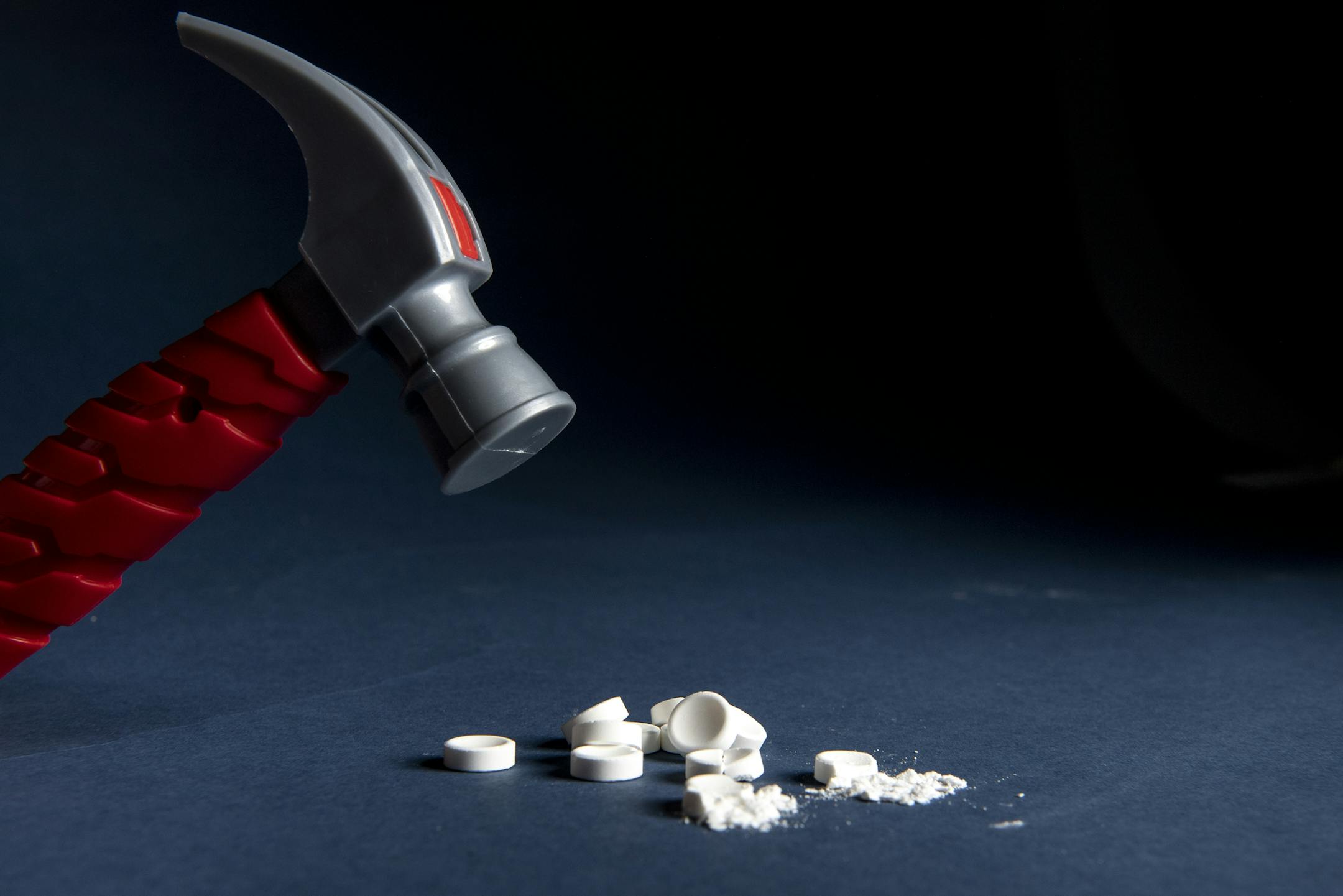 Photo illustration. ] Aaron Lavinsky • aaron.lavinsky@startribune.com Lawyers representing a group that may number more than 250,000 children have insisted that any opioid settlement or verdict must yield billions of dollars specifically earmarked for years-long monitoring of the physical and mental health of children born with "neonatal abstinence syndrome." That is the formal name for the cluster of difficult symptoms endured by babies who undergo withdrawal from opioids in the days aft