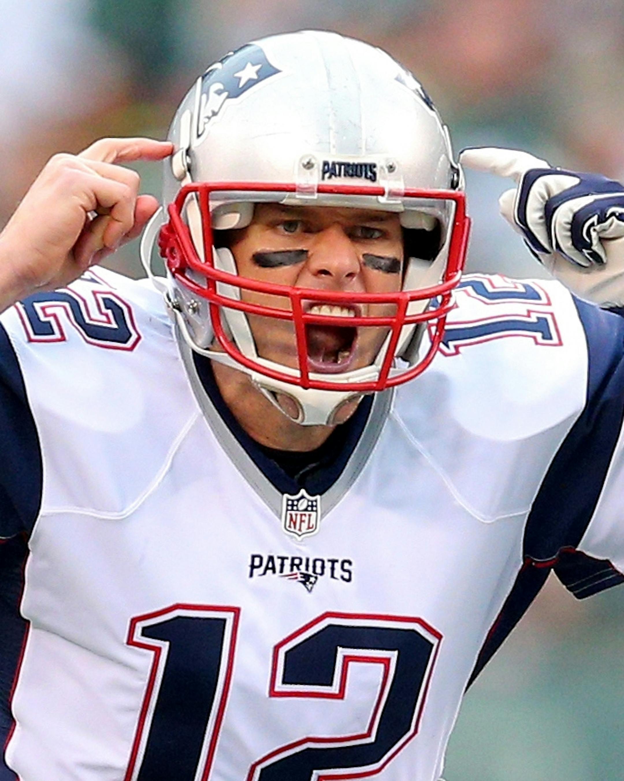 New England Patriots quarterback Tom Brady (12) signals at the line against the New York Jets during an NFL game at MetLife Stadium in East Rutherford, N.J. on Sunday, Dec. 27, 2015. (AP Photo/Brad Penner) ORG XMIT: BPNY101