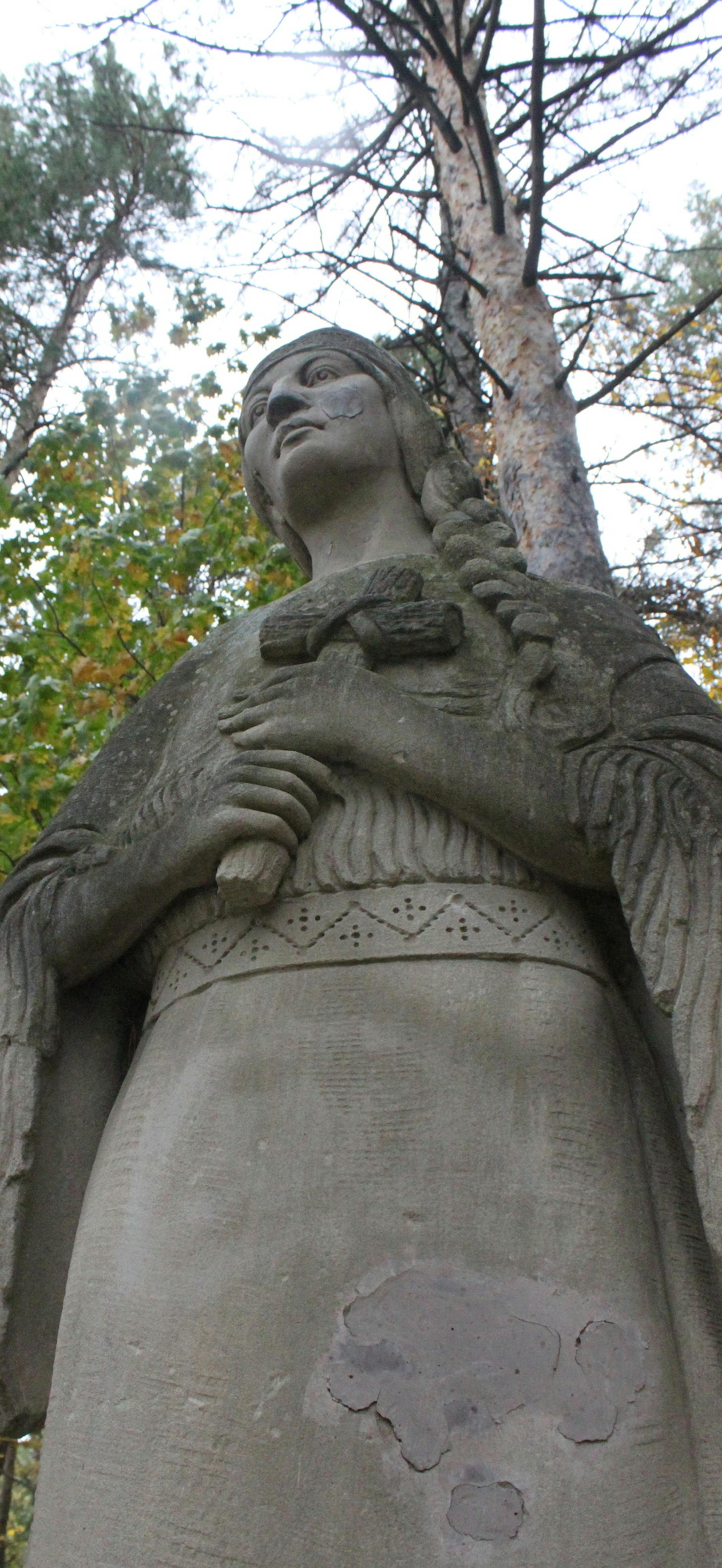The Chapel Trail features this tribute to Kateri Tekakwitha, a 17th-century convert to Catholicism and the first Native American to be canonized. Photo by Mackenzie Lobby