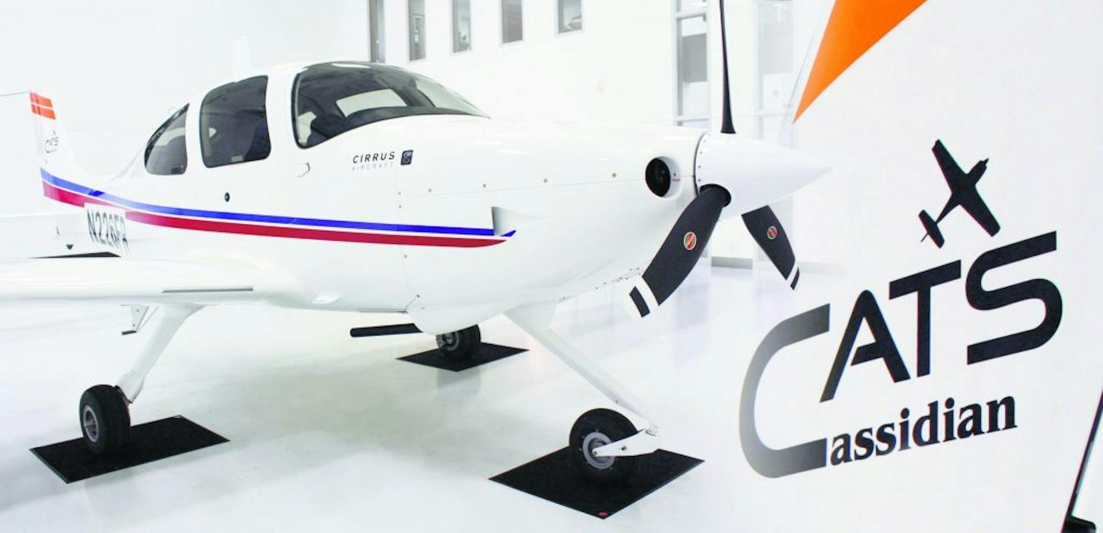 Cirrus Aircraft SR20s and SR22s chosen to train France's Air Force and Navy pilots.