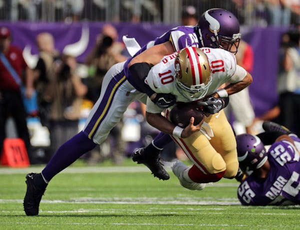 Harrison Smith sacked Jimmy Garoppolo in the 4th quarter on Sunday.