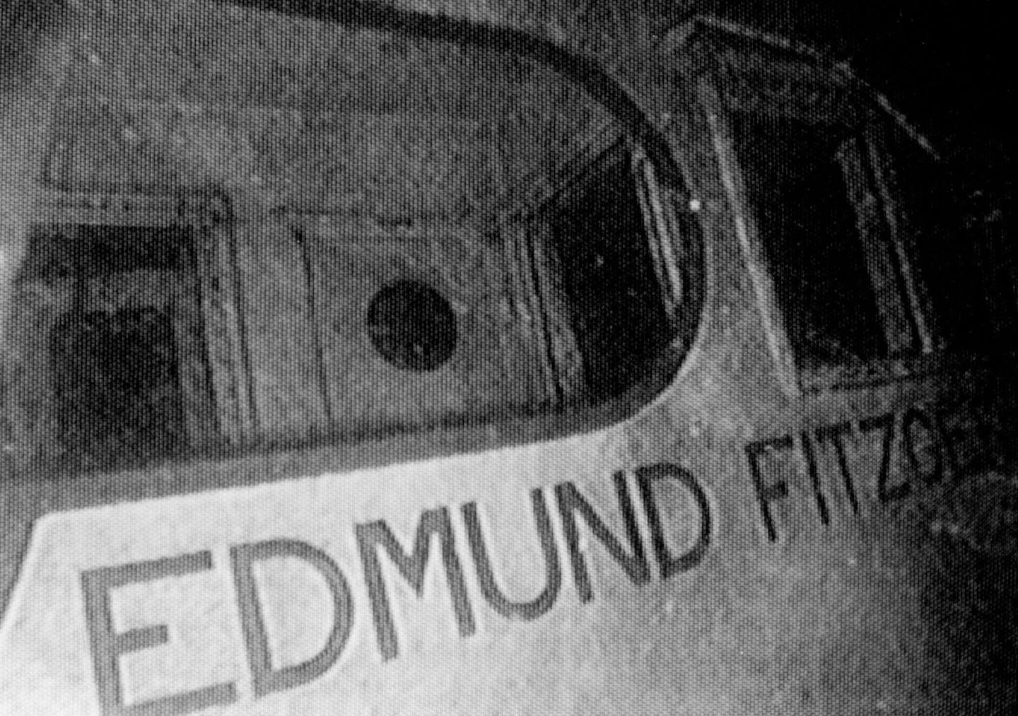 August 27, 1989 A robot "minirover" sent back this view of the wreckage of the Edmund Fitzgerald from 530 feet below the surface of Lake Superior. The freighter sank No. 10, 1975, with a loss of 29 lives. "Stirring up memories Edmund Fitzgerald haunts Michigan town" There were no crystal chandeliers or jewels or rich people aboard the Edmund Fitzgerald. It was a no-nonsense freighter carrying 29 sailors and 26,000 tons of iron ore. Minneapolis Star Tribune