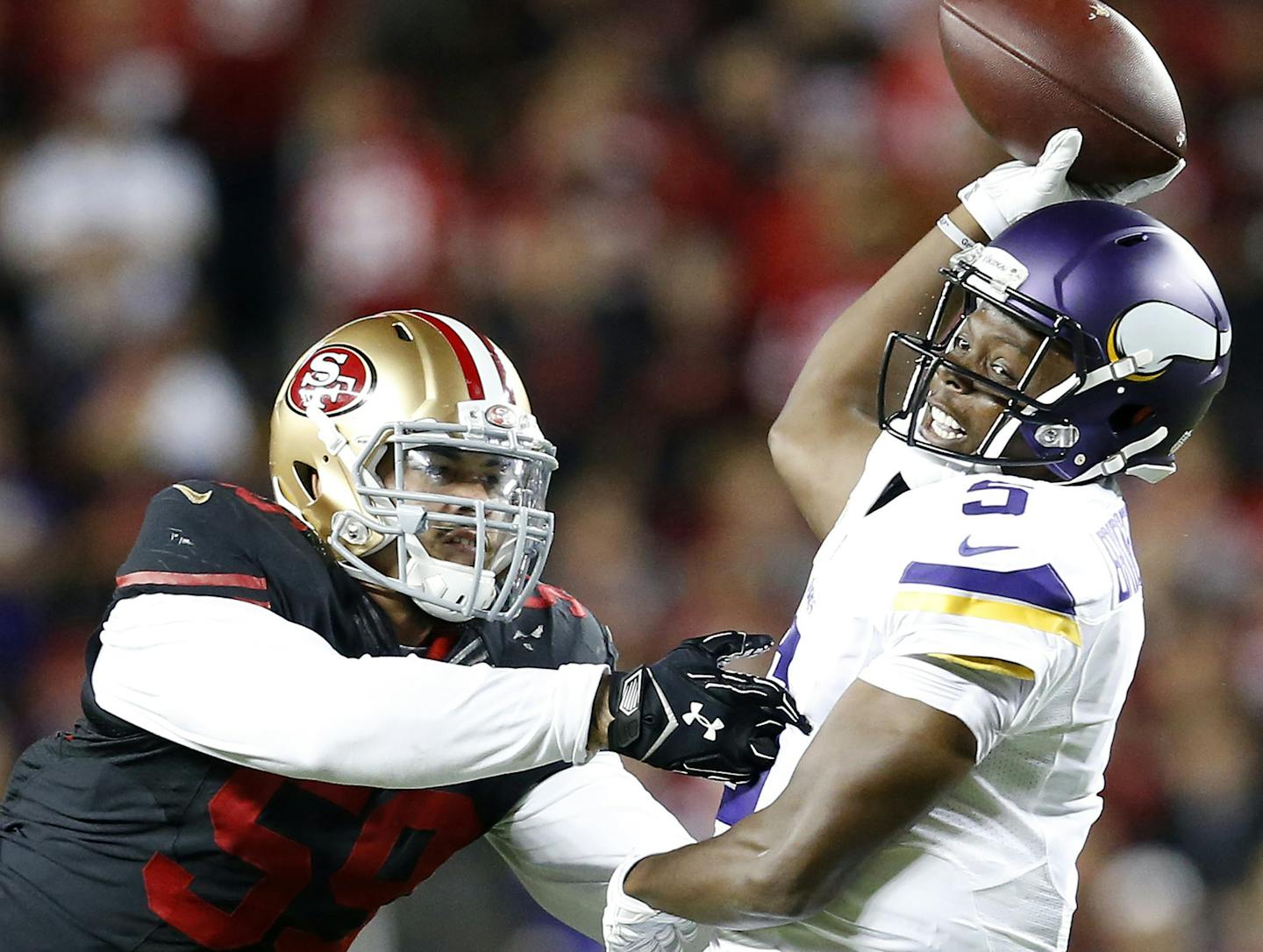 Minnesota Vikings quarterback Teddy Bridgewater (5) was pressured by Aaron Lynch (59) in the fourth quarter. ] CARLOS GONZALEZ cgonzalez@startribune.com - September 14, 2015, Levi's Stadium, Santa Clara, CA, NFL, Minnesota Vikings vs. San Francisco 49ers, Monday Night Football