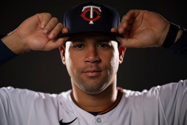 Hoping he'll catch on well, Twins giving Sanchez chance for fresh start