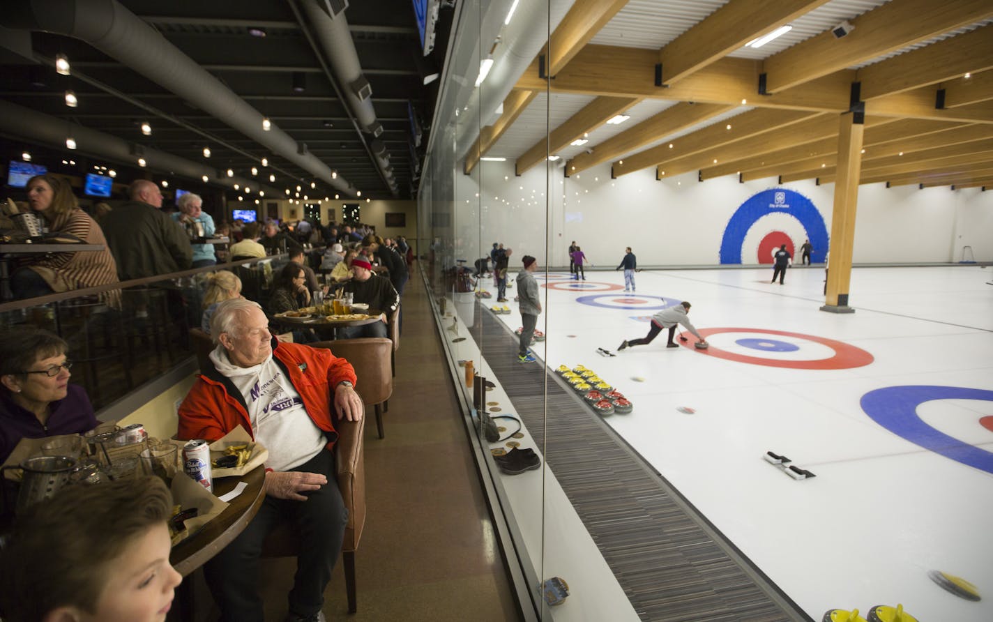 Joanne and Jim Johnson watched a game of curling while having a birthday dinner with their grandsons Lincoln and Davis Johnson at the Crooked Pint at the Chaska Curling Center on Thursday, January 28, 2016 in Chaska, Minn. ] RENEE JONES SCHNEIDER &#x2022; reneejones@startribune.com