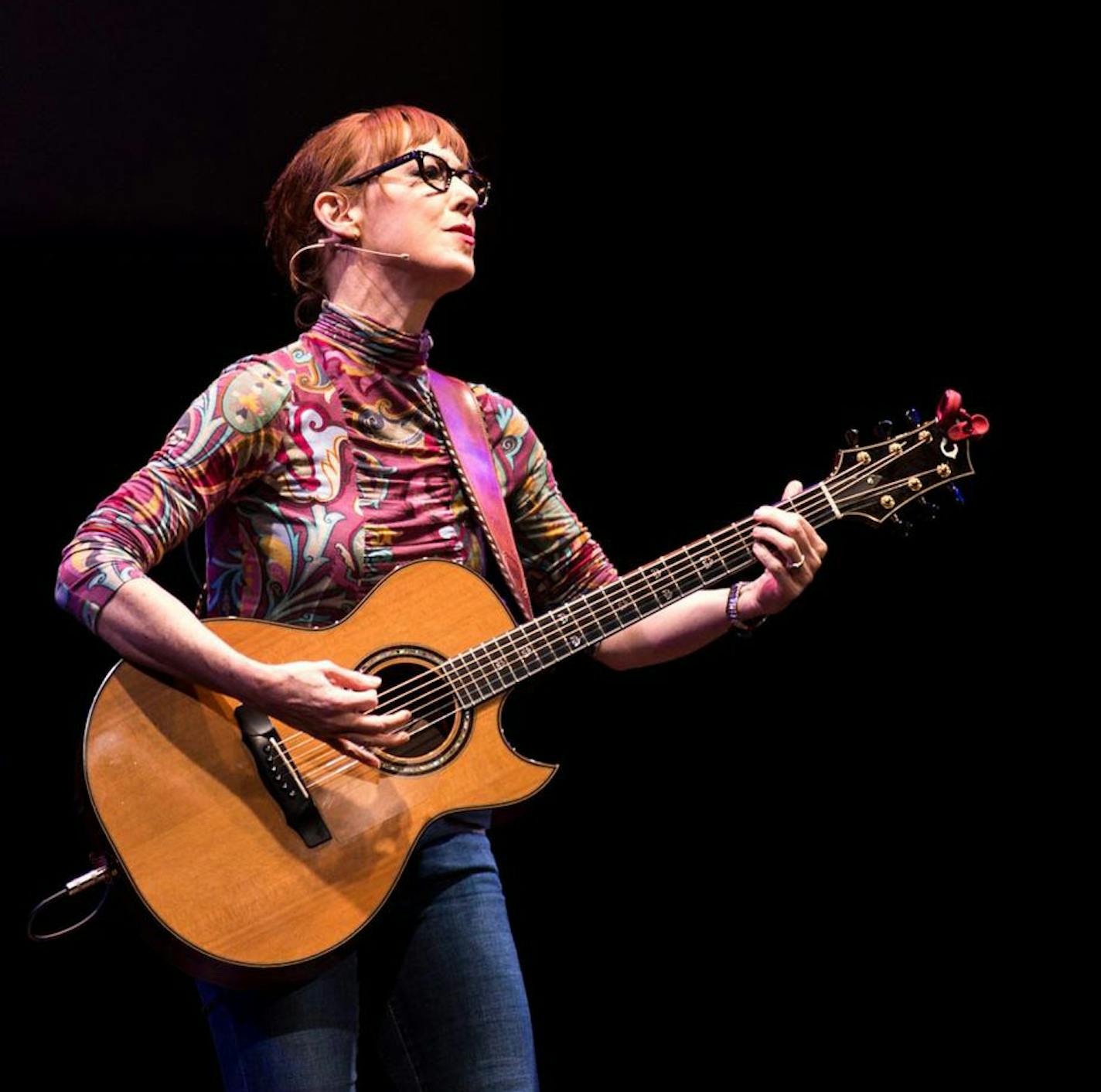 Jonatha Brooke performing her play "My Mother Has Four Noses." Photo by Pierre Baudet