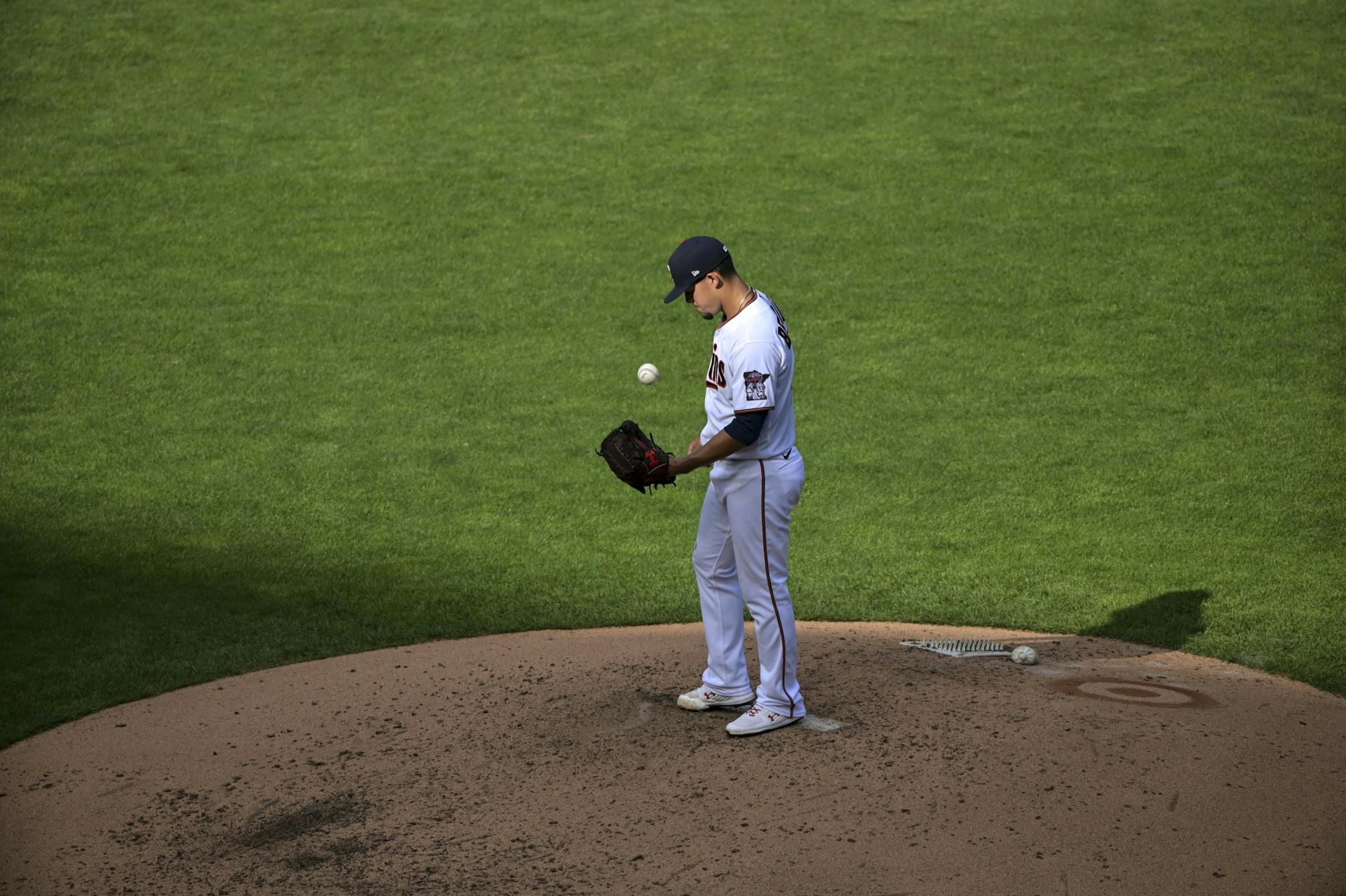 Minnesota Twins starting pitcher Jose Berrios (17) reacted after allowing a 3-run home run by Kansas City Royals second baseman Whit Merrifield (15) in the top of the fourth inning.