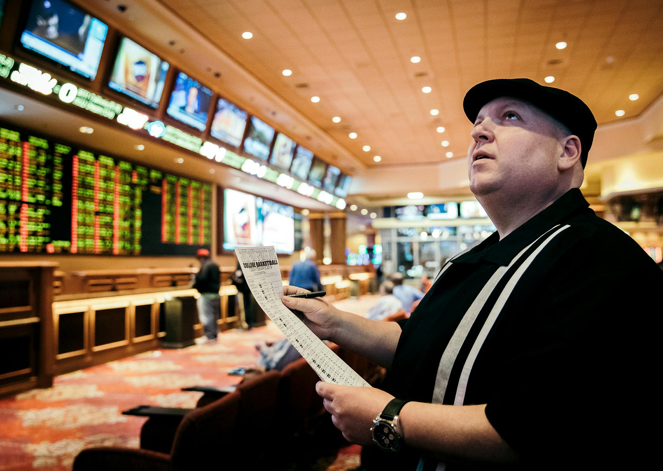 Reputed professional gambler Bill "Krack" Krackomberger in Action (Season 1) - Photo: Amanda Westcott/SHOWTIME