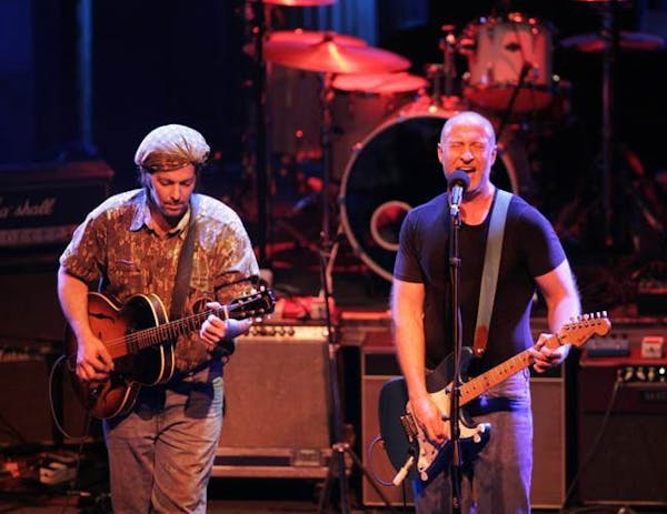 Bob Mould had a surprise guest in former Husker Du� bandmate Grant Hart, who sat in with him for two songs Thursday night. JEFF WHEELER Publication 