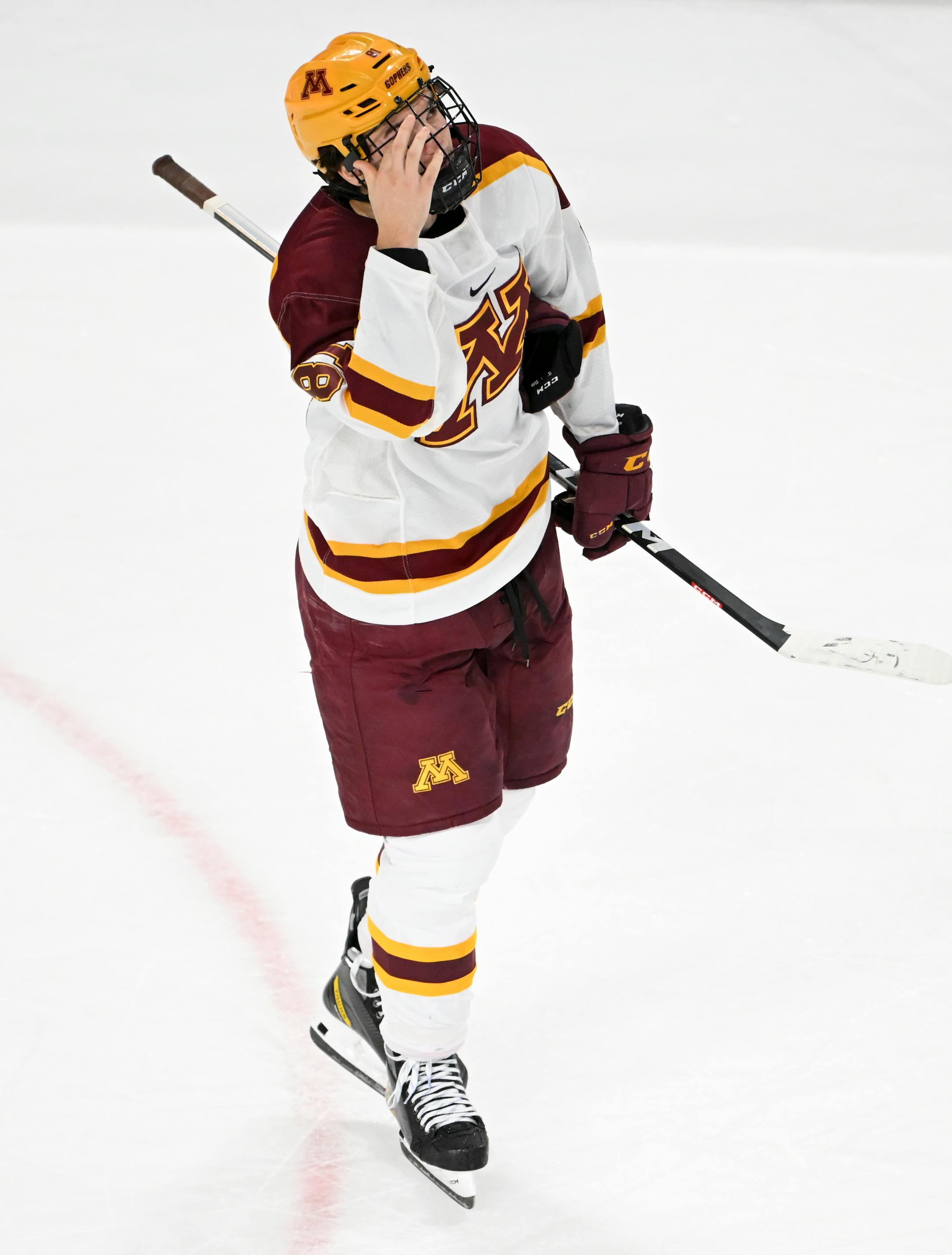 Minnesota left wing Jimmy Snuggerud (81) reacts after missing his shot during an overtime shootout against Michigan St. Friday, Nov. 24, 2023 at the 3M Arena at Mariucci in Minneapolis, Minn.. ] AARON LAVINSKY • aaron.lavinsky@startribune.com