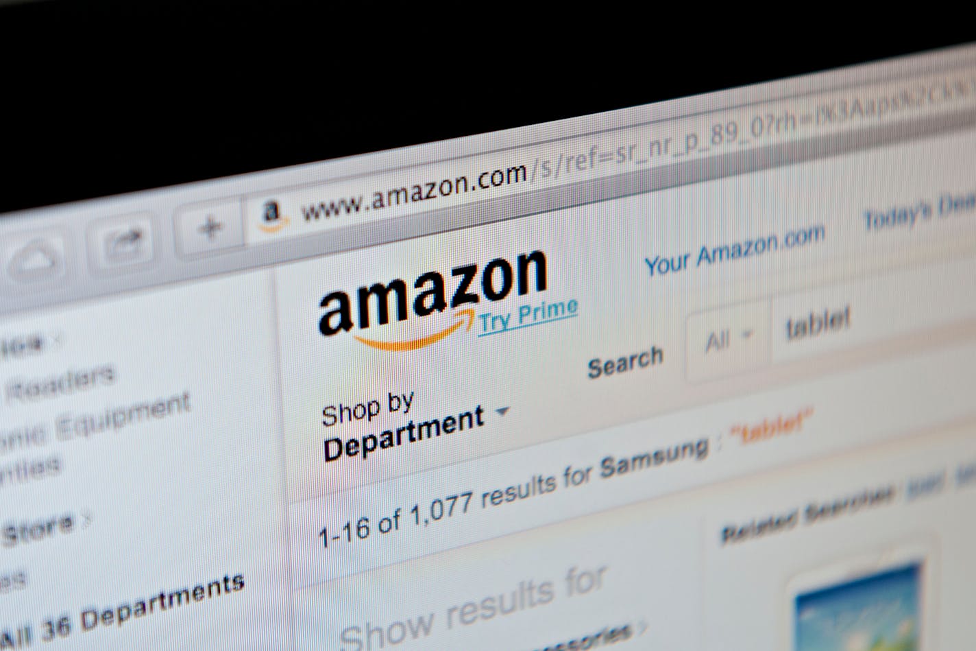 The Amazon.com Inc. website is displayed on a computer screen for a photograph in Tiskilwa, Illinois, U.S., on Wednesday, April 23, 2014. Amazon.com Inc. is scheduled to release earnings figures on April 24. Photographer: Daniel Acker/Bloomberg