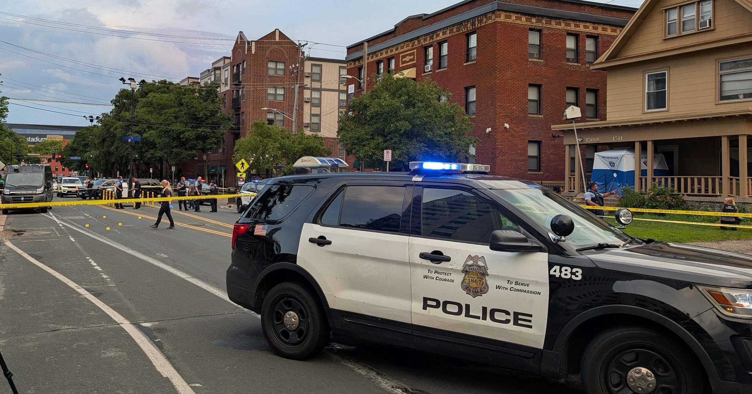 Police: Argument turns violent, one shot and killed in downtown Minneapolis Police: Argument turns violent, one shot and killed in downtown Minneapolis