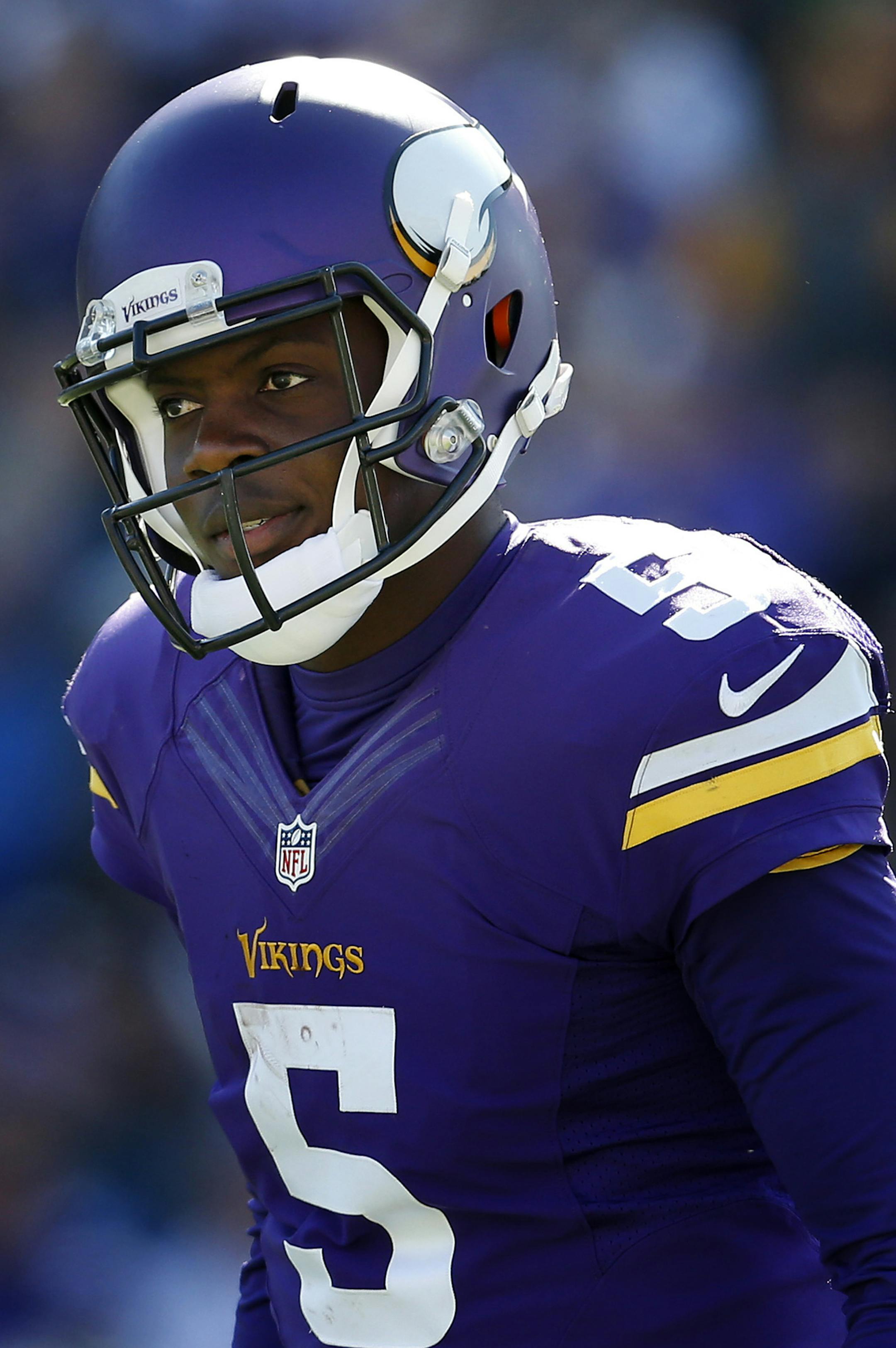 Minnesota Vikings rookie quarterback Teddy Bridgewater (5) walked back to the sideline after an unsuccessful third down conversion in the second quarter. ] CARLOS GONZALEZ cgonzalez@startribune.com - October 12, 2014 , Minneapolis, Minn., NFL, TCF Bank Stadium, Minnesota Vikings vs. Detroit Lions