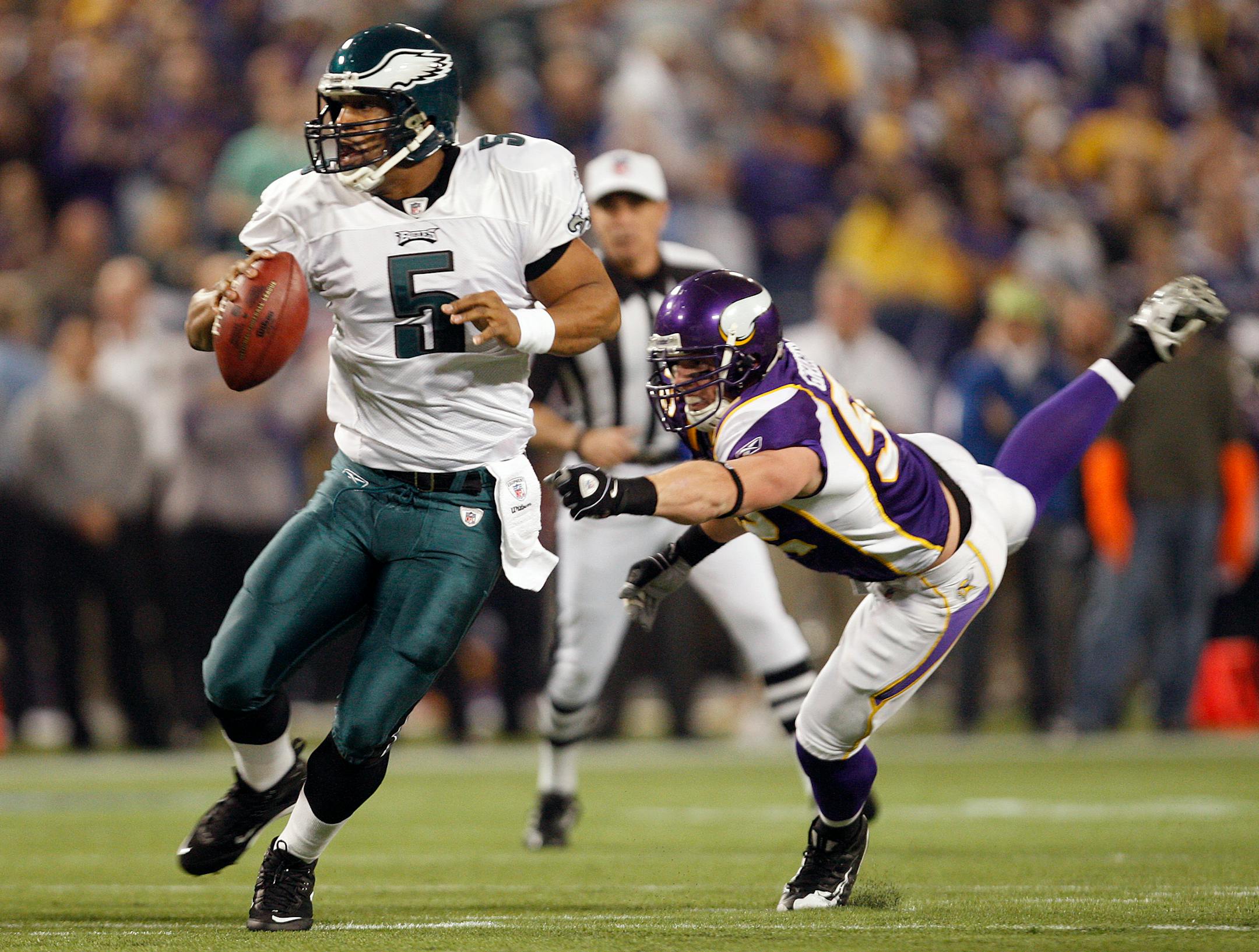 On plenty of occasions Sunday — inside the hostile Metrodome — Eagles quarterback Donovan McNabb masterfully escaped trouble.