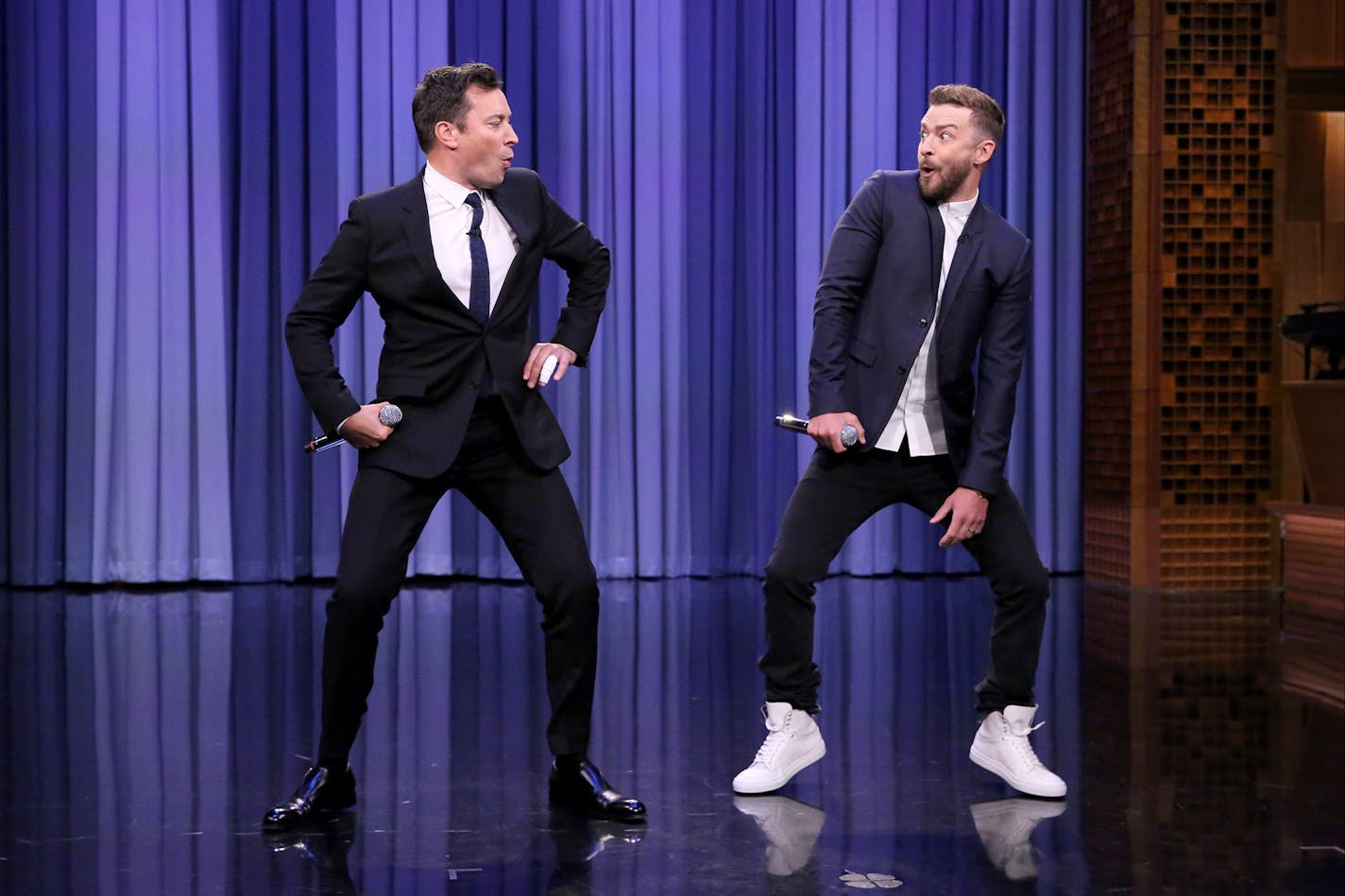 THE TONIGHT SHOW STARRING JIMMY FALLON -- Episode 0325 -- Pictured: (l-r) Host Jimmy Fallon and singer Justin Timberlake perform History of Rap 6 on September 9, 2015 -- (Photo by: Douglas Gorenstein/NBC/NBCU Photo Bank) ORG XMIT: 576842777