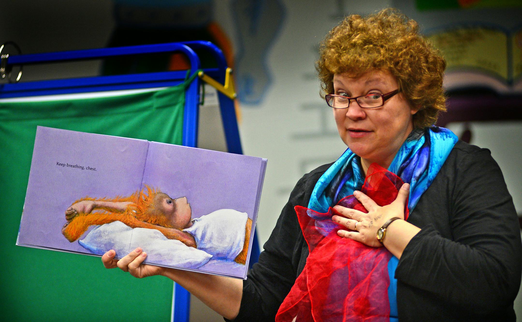 The preschool and family story time in the old library space was led by Becky Walpole, a children's librarian who read Good Night Me by Andrew Daddo. The book is a follow along children's story about veils. ] Northtown Library in Anoka County will close for three months to undergo a $1 milllion makeover. It's the first big library project in Anoka County in 14 years. Richard.Sennott@startribune.com Richard Sennott/Star Tribune Blaine , Minn Tuesday 3/04/2014) ** (cq)