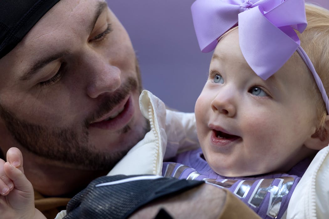 Vikings safety Harrison Smith has spent 12 Thanksgivings with the same team, evolving from a single guy who enjoyed a day off to crafting new traditions as a married man with an 18-month-old daughter.