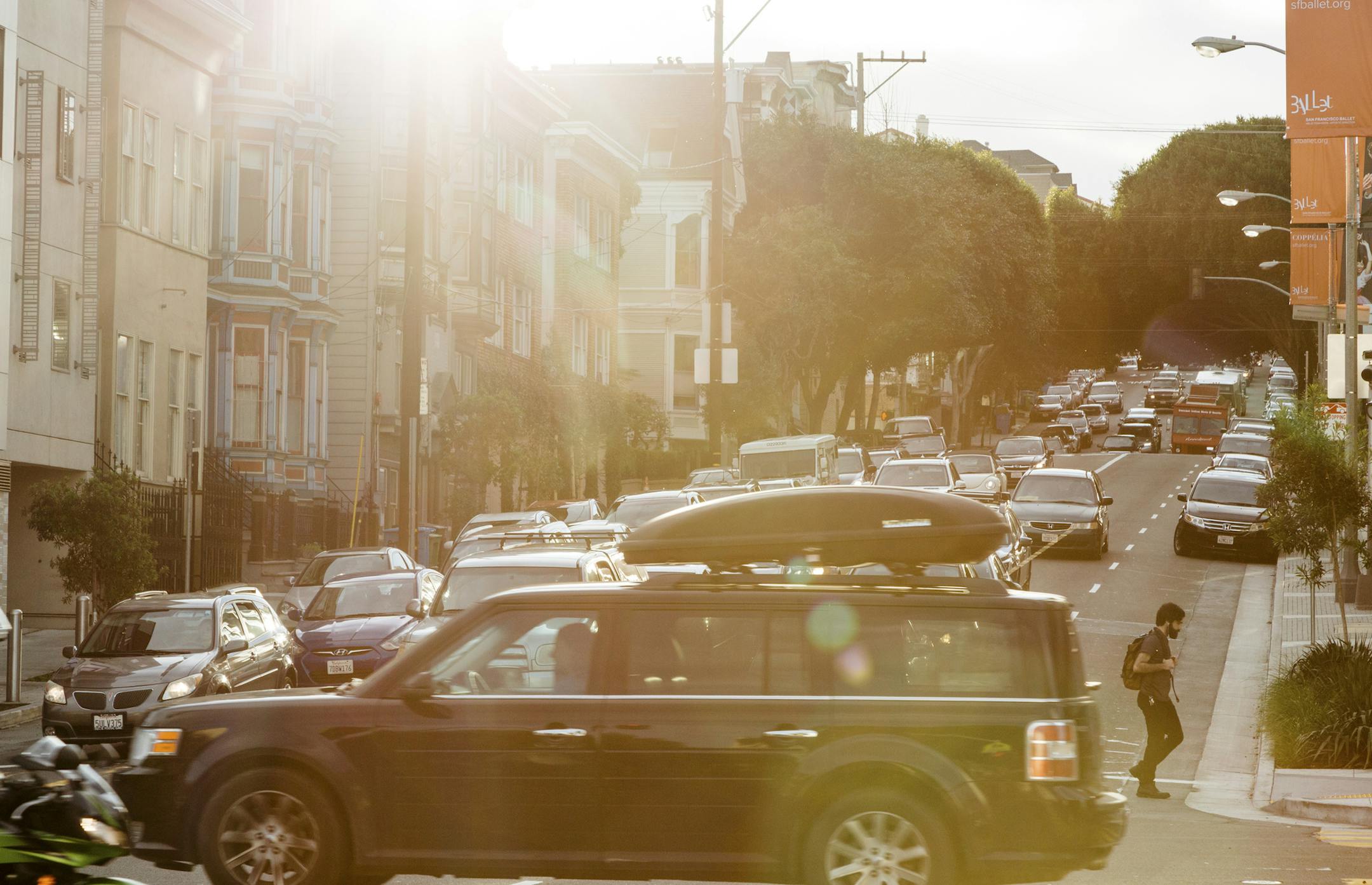 FILE -- Traffic through a neighborhood in San Francisco, Feb. 23, 2016. San Francisco is considering imposing a fee to drive into its busiest neighborhoods. A (Jason Henry/The New York Times)