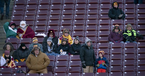 Few Minnesota fans remained and watched during the fourth quarter of last Saturday's game against Northwestern. But only 15,160 fans came through the 