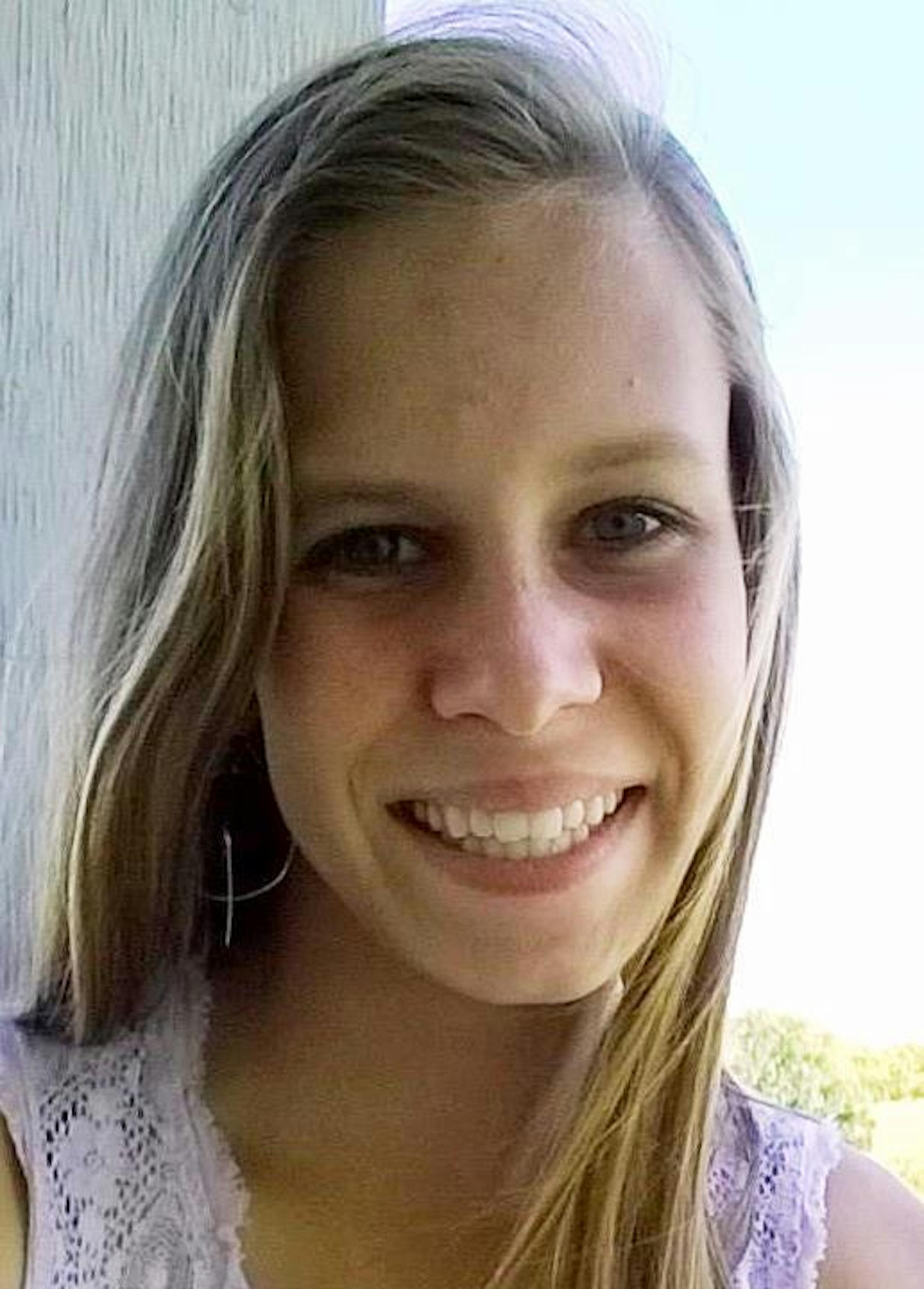 Anastasia Korzenowski, Chanhassen XC, jr., 2015-16