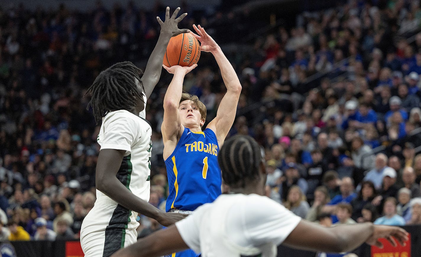 Wayzata's Hayden Tibbits goes up for two defended by Park Center's Chiang Ring during the second half of their game in the Class 4A basketball state tournament at Target Center in Minneapolis, Minn., on Saturday, March 25, 2023. ] Elizabeth Flores • liz.flores@startribune.com