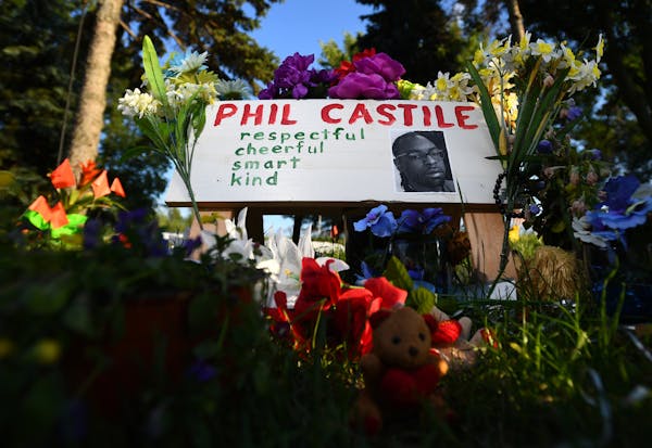 Philando Castile's memorial Thursday evening. ] (AARON LAVINSKY/STAR TRIBUNE) aaron.lavinsky@startribune.com Since last Weds, Falcon Heights -- a 2-sq