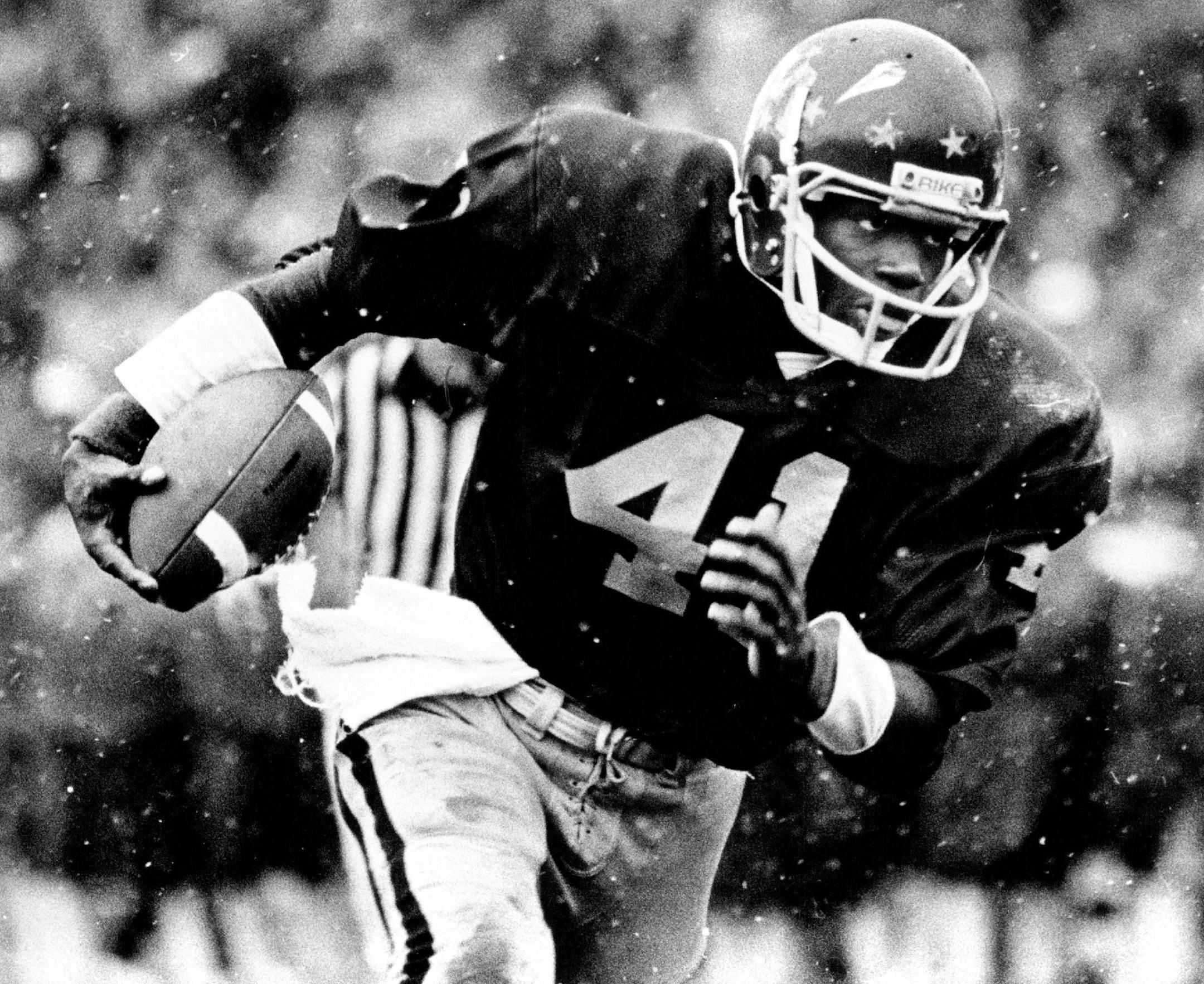 November 20, 1977 Marion Barber crossed the goal line Saturday for the only touchdown Minnesota needed. November 19, 1977 Bruce Bisping, Minneapolis Star Tribune