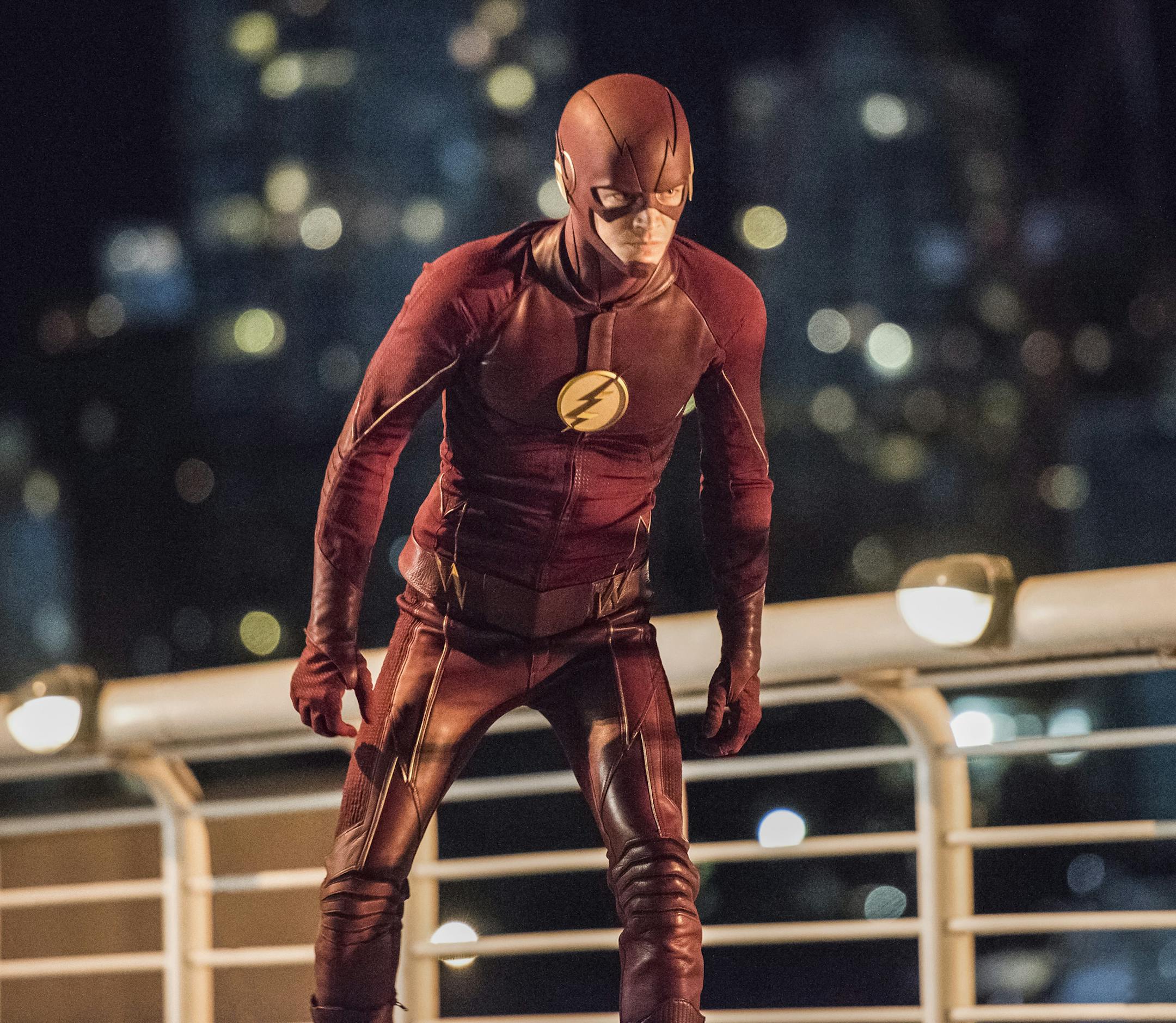 The Flash -- "Paradox" -- Image: FLA302a_0358b2.jpg -- Pictured: Grant Gustin as The Flash -- Photo: Dean Buscher/The CW -- &#x221a;?&#xac;&#xa9; 2016 The CW Network, LLC. All rights reserved.