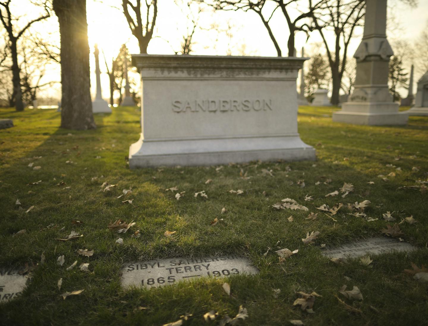 Sibyl Sanderson Terry's grave marker near the Sanderson family monument in Lakewood Cemetery.