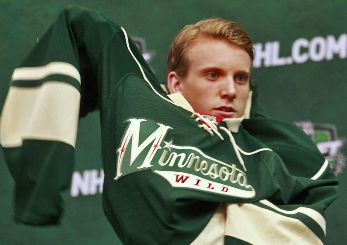 Wild first-round draft pick Jonas Brodin signed with the team Tuesday.