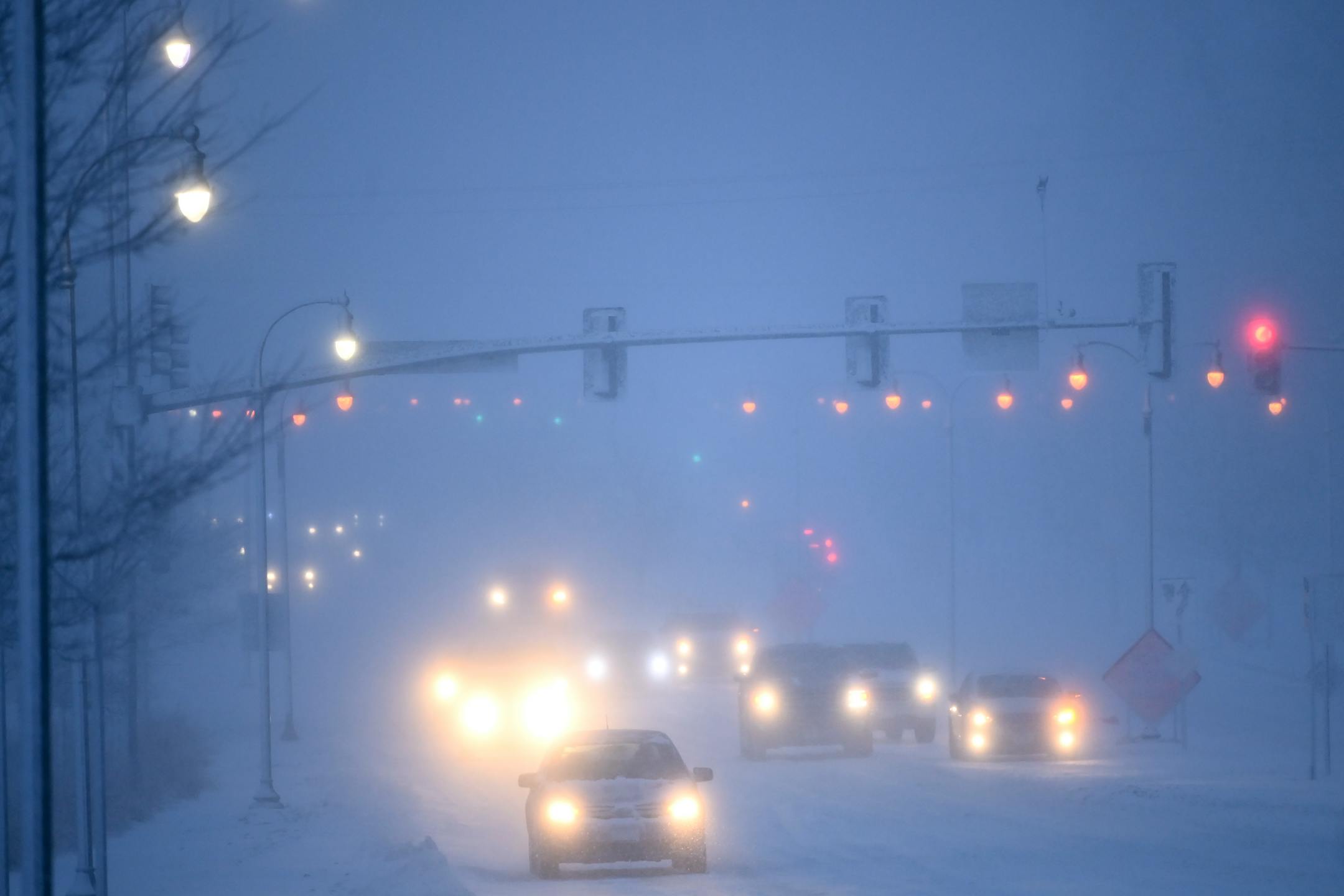 Traffic along Bottineau Boulevard in Robbinsdale Wednesday night.