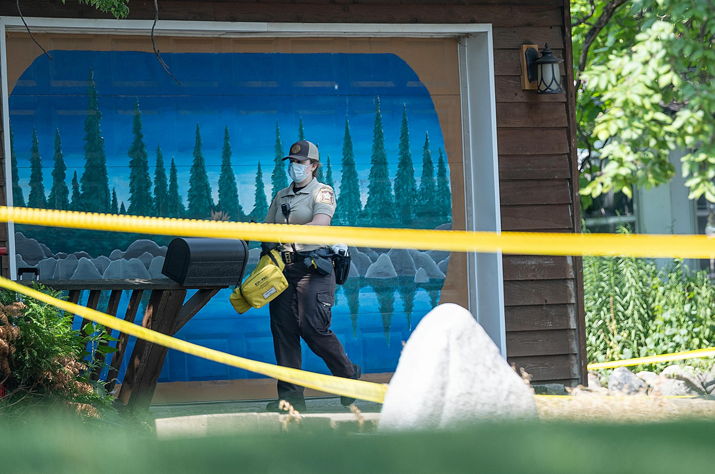 Relative identifies 4 family members killed in Burnsville, Hopkins murder-suicide