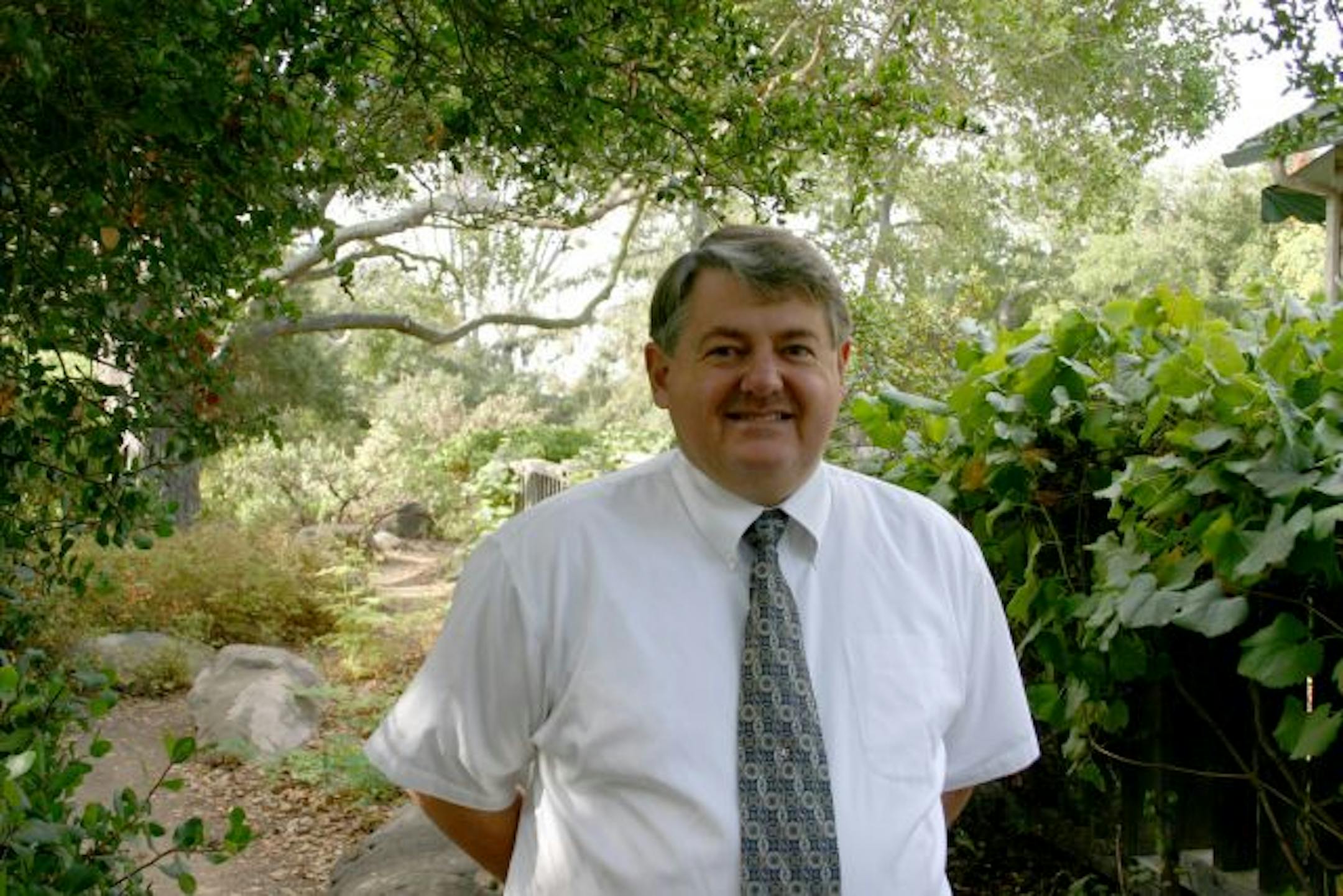 University of Minnesota Landscape Arboretum hires new director Edward L. Schneider