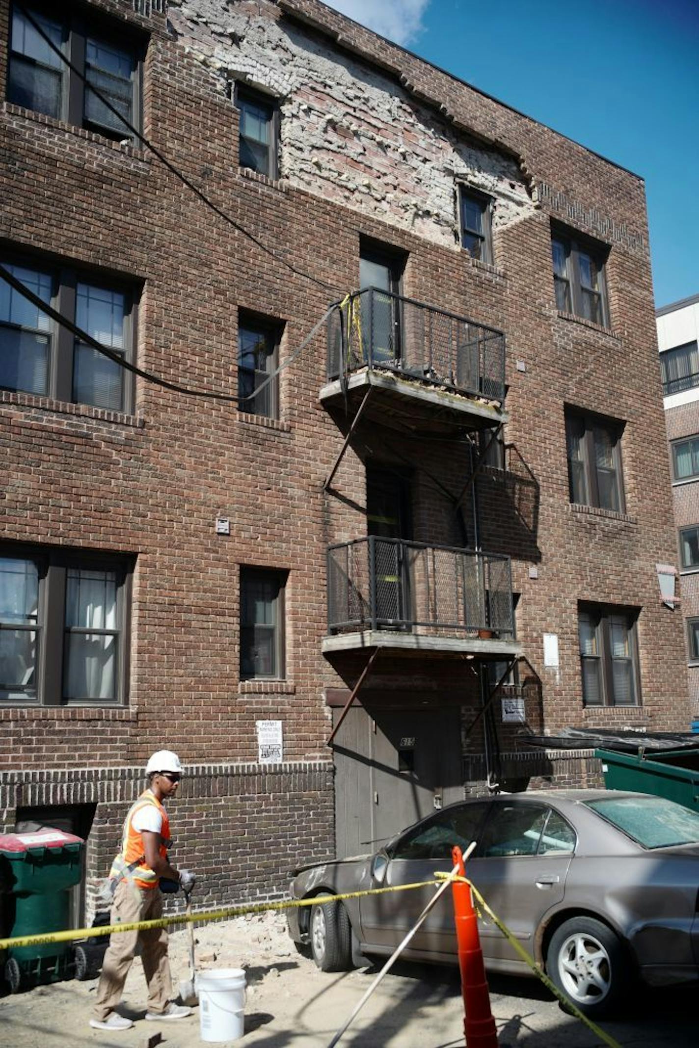 - Part of a brick facade on a Minneapolis apartment building came crashing down late Tuesday. The Red Cross is helping 15 people who are now without a place to live. The building is owned by Stephen Frenz, the much-criticized landlord who faces a class action lawsuit from former tenants.