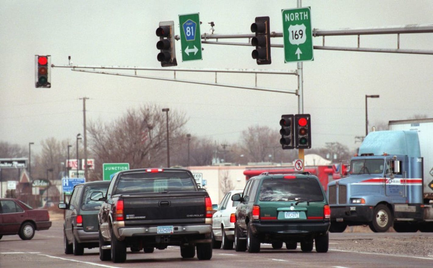 A construction project on County Road 81 between Bass Lake Road in Crystal and Interstate 94 in Brooklyn Park led to different speed limits on opposite sides of the road. Here, the road is seen in 2000, before work started.