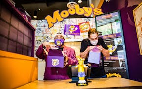 Kevin Smith and Jason Mews of "Jay and Silent Bob" fame at a previous pop-up installment of Mooby's.