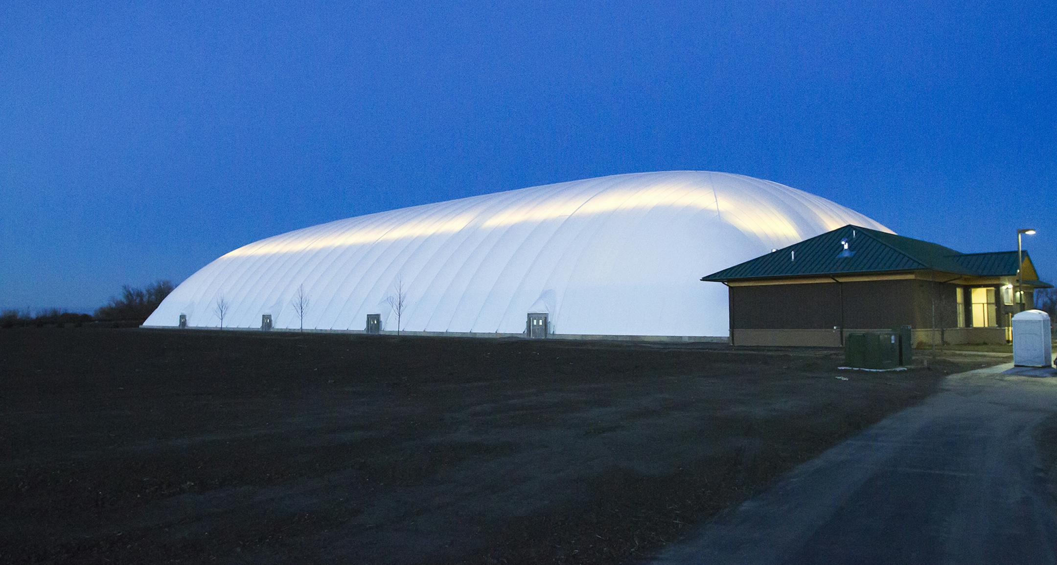 A view of the Savage sports dome from the exterior. ] MARISA WOJCIK - Savage, Minnesota's new sports dome opened to the public for the first time on Thursday evening, November 1, 2012. The Prior Lake Soccer Club held soccer practice for it's three to five year olds in the dome's 104,000 square foot space. The facility is equipped with a turf field and batting cage. ORG XMIT: MIN1211012006085422 ORG XMIT: MIN1306071824434171