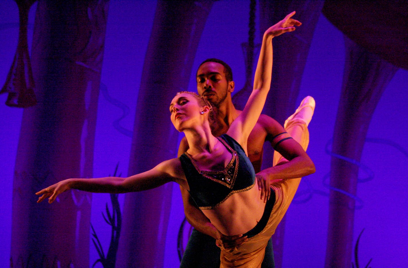 Nicole Brown and Elander Rosser as Arabian in &#x201c;Clara&#x2019;s Dream&#x201d;