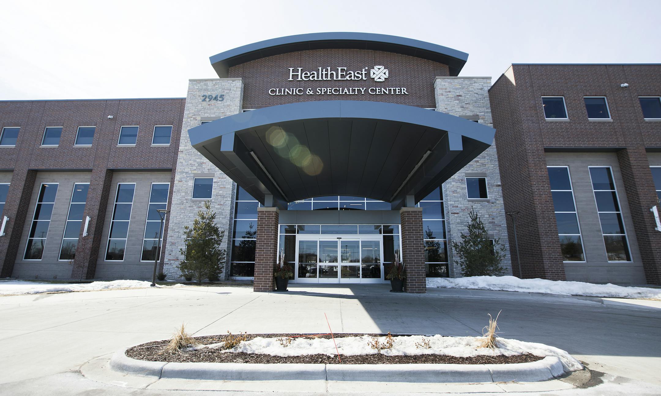 The Hazelwood Medical Office Building. ] LEILA NAVIDI ï leila.navidi@startribune.com BACKGROUND INFORMATION: The Hazelwood Medical Office Building in Maplewood on Wednesday, March 14, 2018.