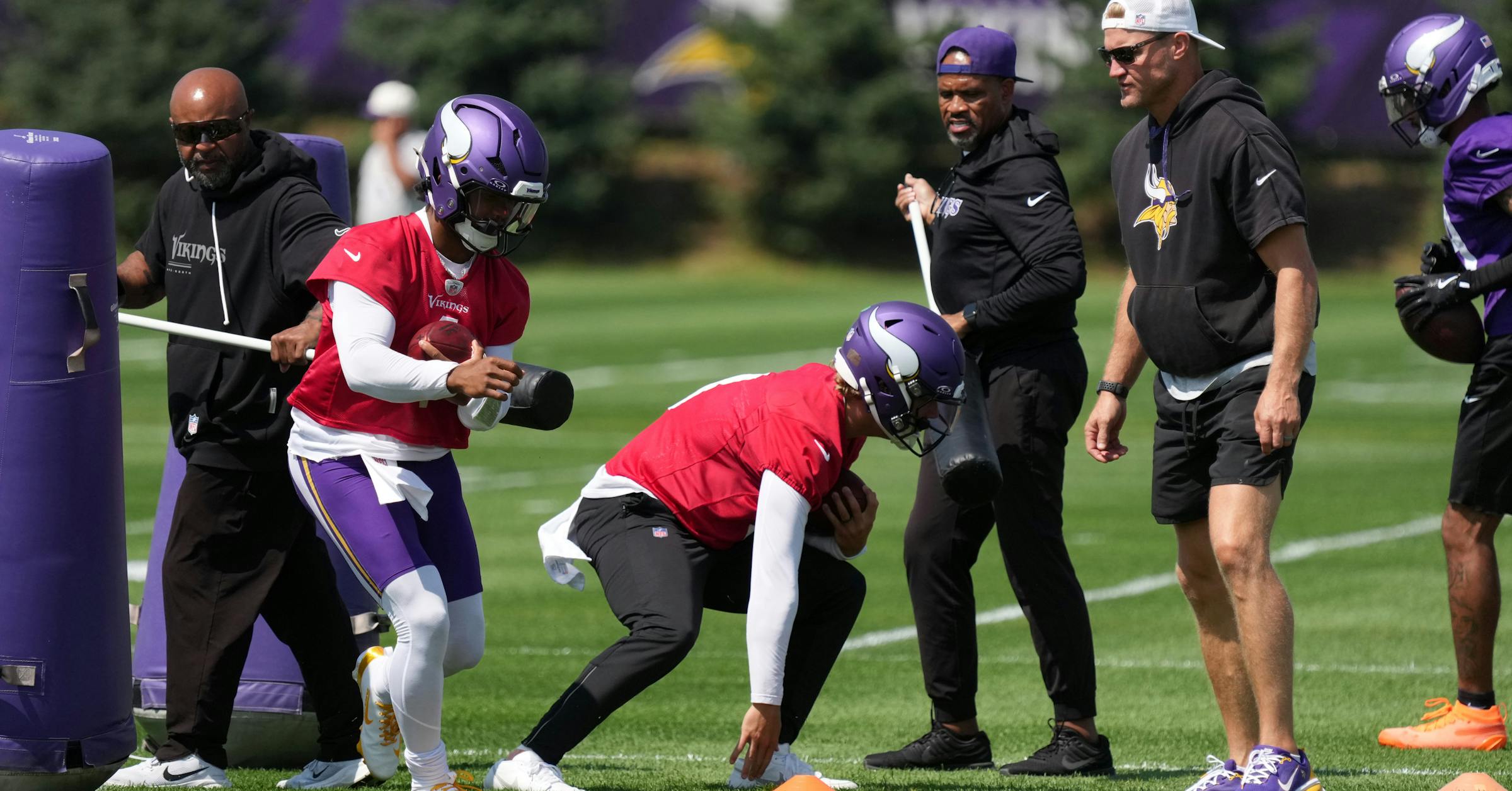 Vikings put pads on for first time as training camp battles heat up