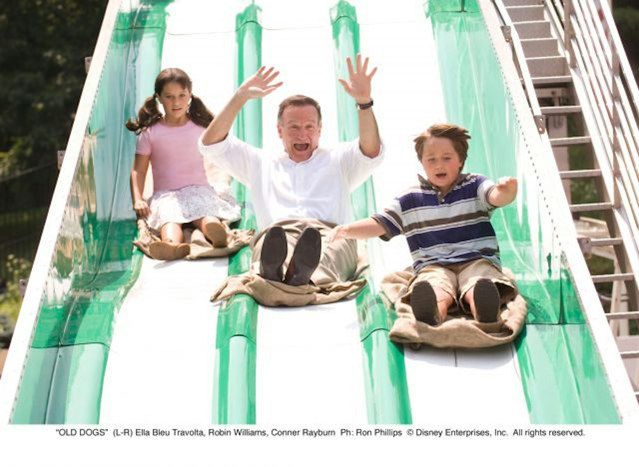 "OLD DOGS" (L-R) Ella Bleu Travolta, Robin Williams, Conner Rayburn Ph: Ron Phillips � Disney Enterprises, Inc. All rights reserved.