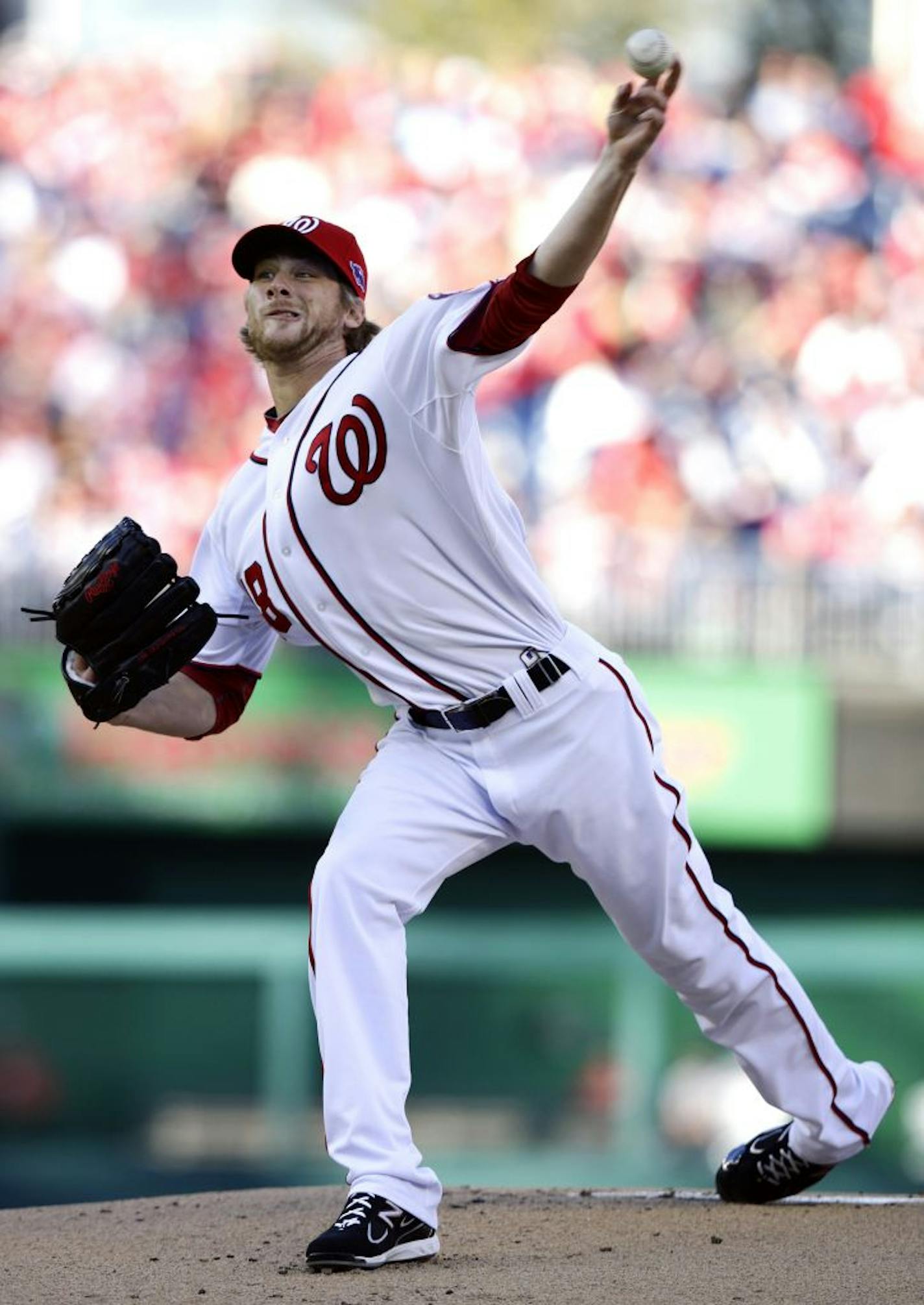 Washington Nationals starting pitcher Ross Detwiler throws to the St. Louis Cardinals in the first inning of Game 4 of the National League division baseball series on Thursday, Oct. 11, 2012, in Washington.