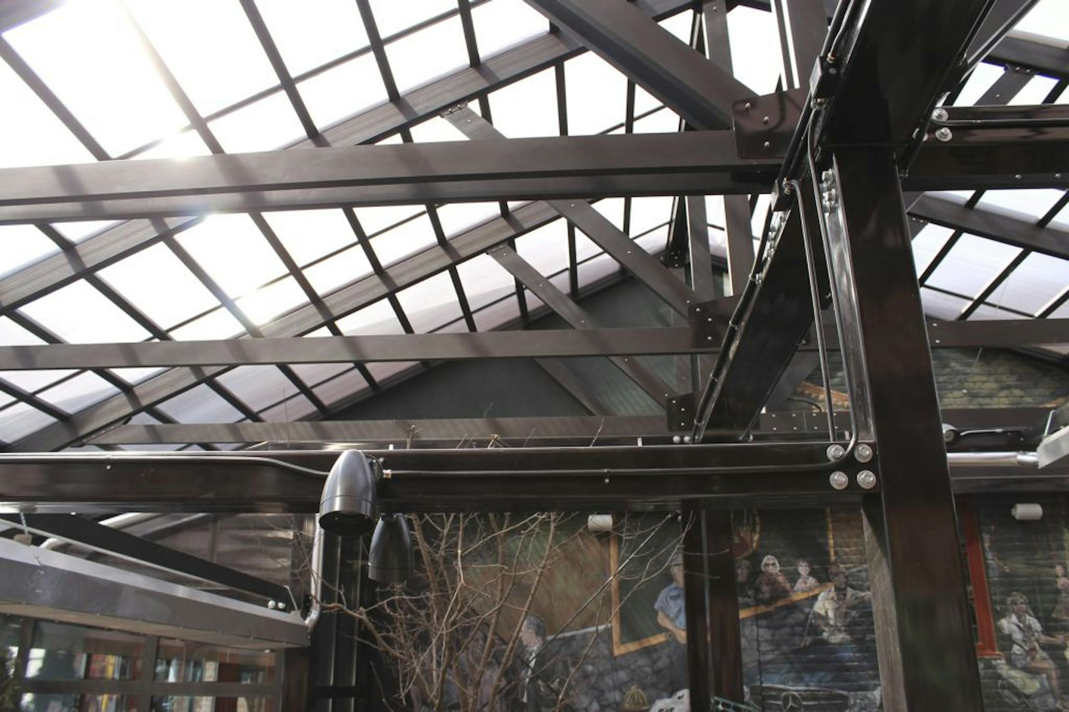Patrick McGovern's in St. Paul has covered its patio with a retractable roof made from steel and high-end polycarbonate.