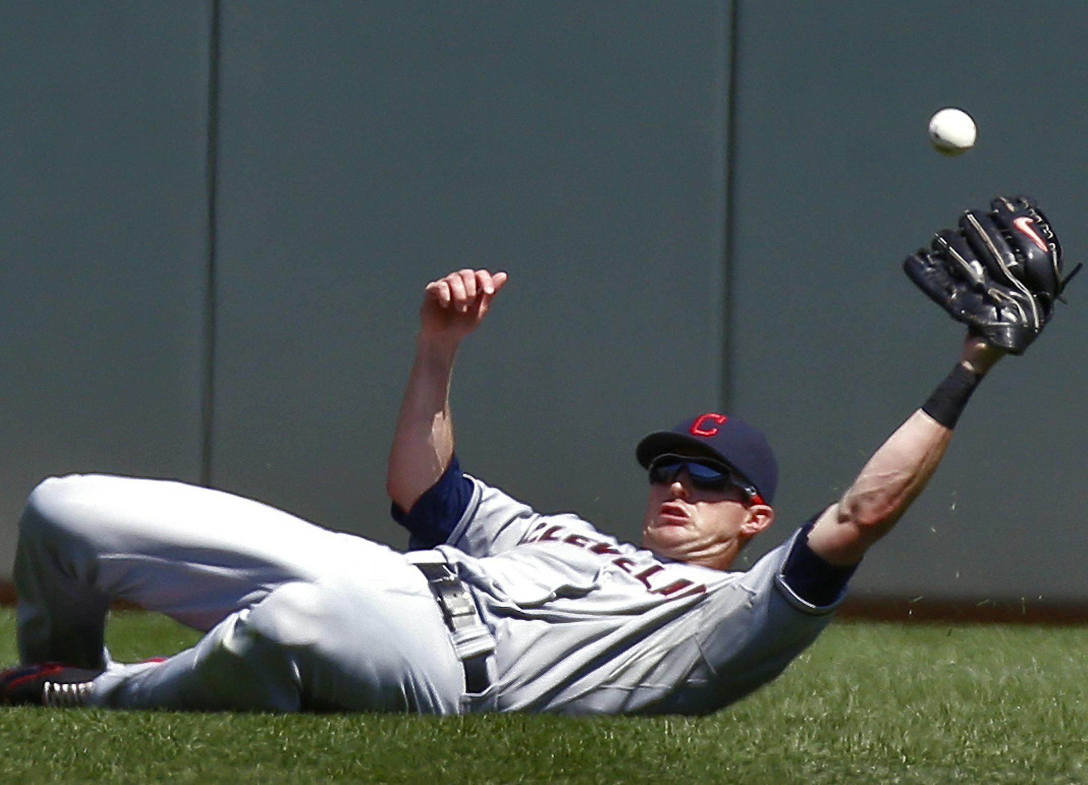 Minnesota Twins vs. Cleveland Indians. Cleveland centerfielder Drew Stubbs could not reach Twins Brain Dozier's bloop double in the 7th inning - the first hit off Indians starting pitcher Justin Masterson. (MARLIN LEVISON/STARTRIBUNE(mlevison@startribune.com)
