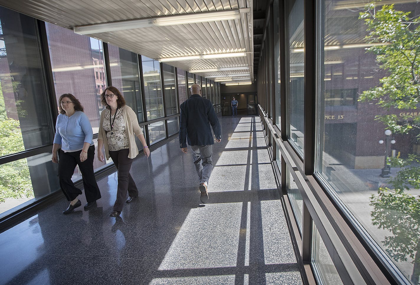 Pedestrians made their way through a skyway in the Mears Park area, Wednesday, June 7, 2017 in St. Paul, MN. The city will consider Brooks' request to close her skyway earlier at Wednesday's council meeting. ] ELIZABETH FLORES &#xef; liz.flores@startribune.com