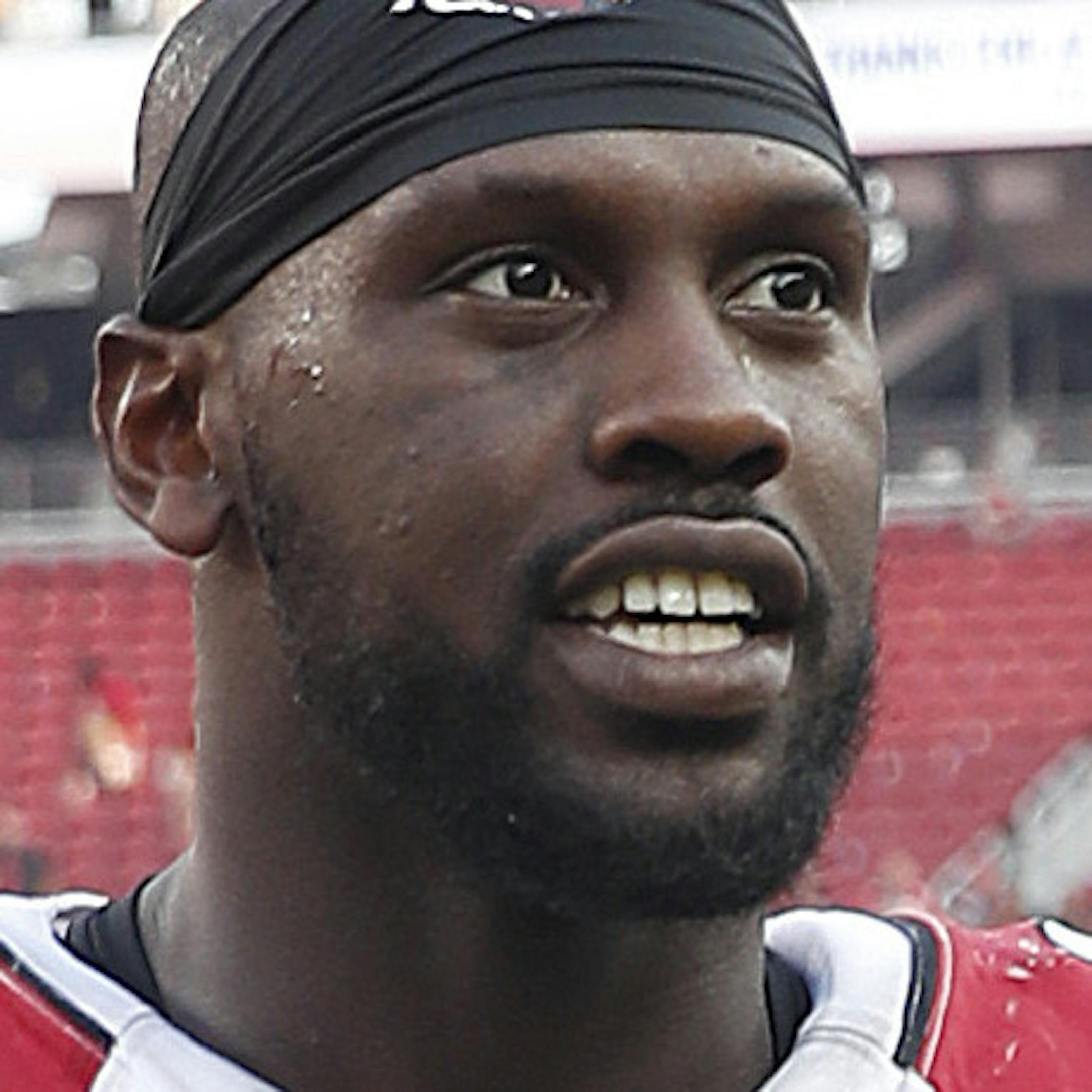 Arizona Cardinals outside linebacker Chandler Jones (55) and cornerback Patrick Peterson (21) after an NFL football game against the San Francisco 49ers in Santa Clara, Calif., Sunday, Oct. 7, 2018. (AP Photo/Tony Avelar)