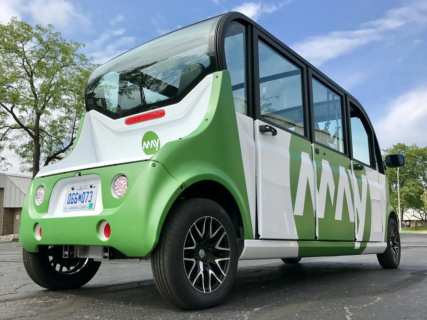 The robotics expert May Mobility outfitted Polaris Industries' electric GEM vehicles with autonomous driving technology. Pilot test will run Oct. 9-13 in downtown Detroit. Test is being run for Bedrock LLC, which is considering starting a driverless shuttle service for its Detroit employees. SOURCE: May Mobility