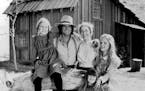 Melissa Gilbert and the original cast of "Little House on the Prairie."